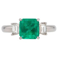 Vintage 1970s Estate GIA Certified Colombian 1.69 Carat Emerald and Diamond Ring