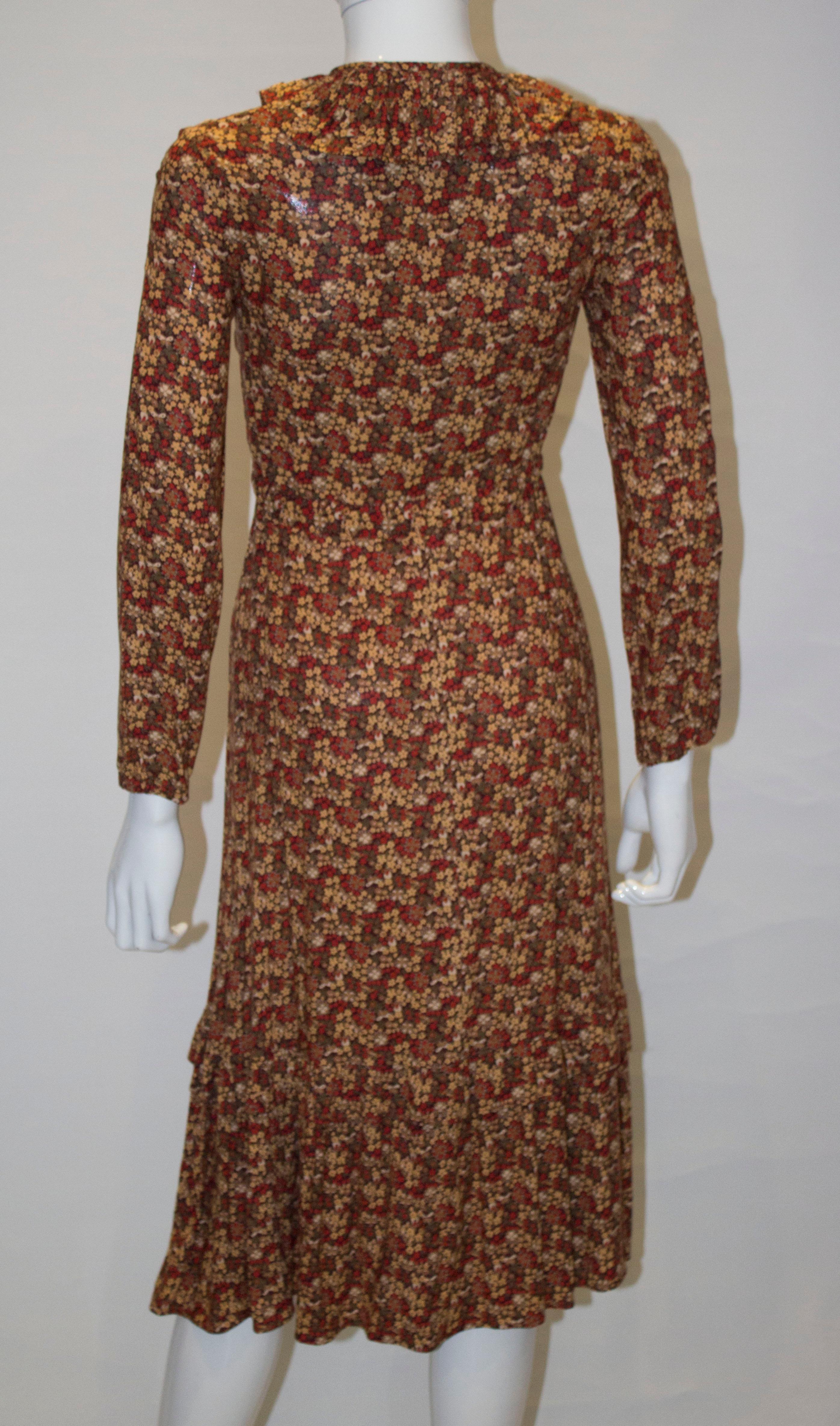 Vintage 1970s Floral Print Dress with Frill Collar For Sale 3