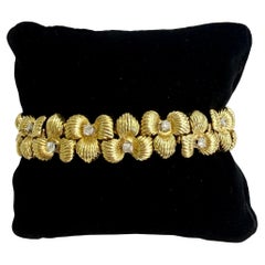 Vintage 1970's Flower Diamond Bracelet 18k Yellow Gold