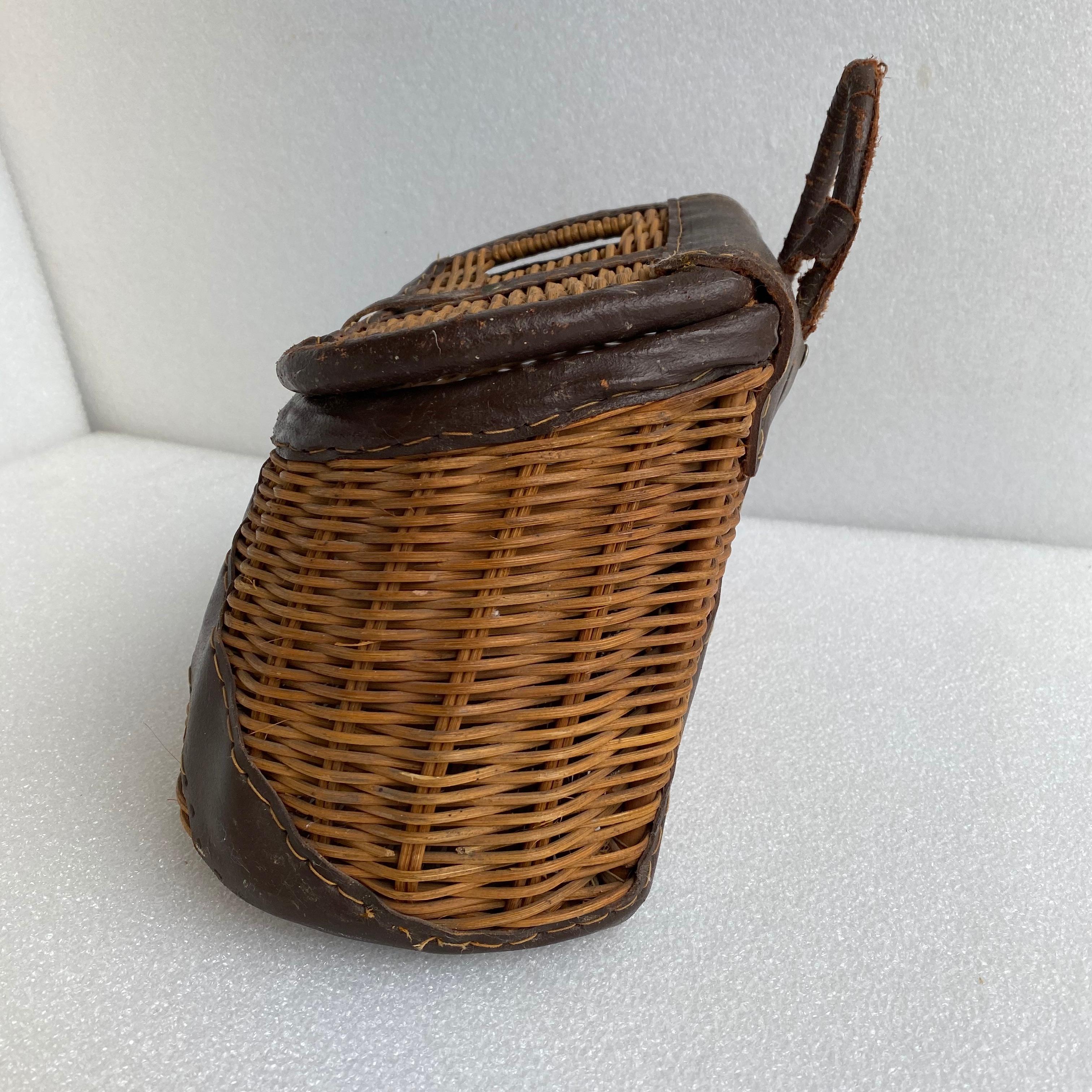 20th Century Vintage 1970s Fly Fishers Supply Basket