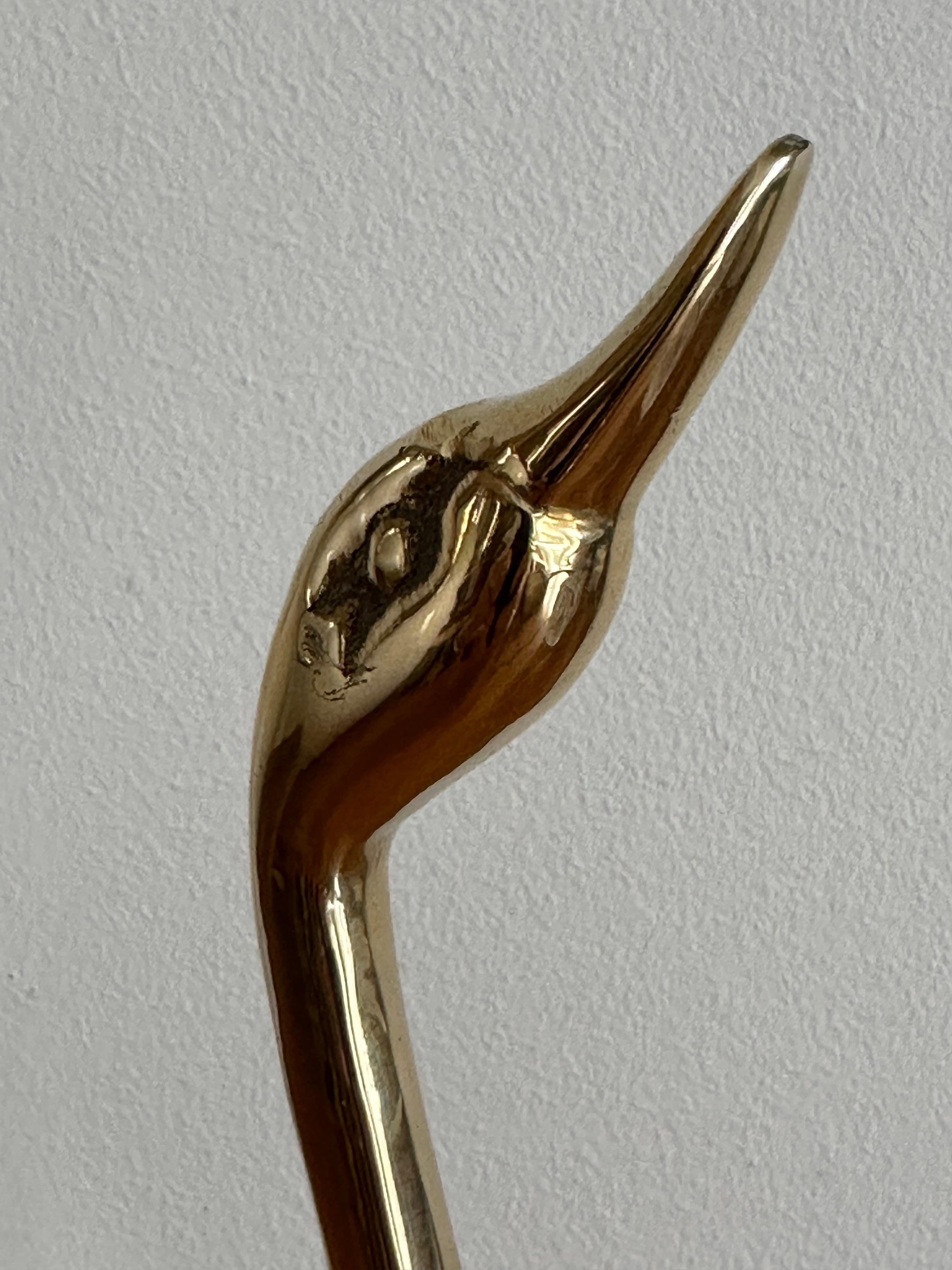 Vintage 1970s French Polished Brass Elegant Decorative Swan Paperweight 6