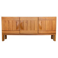 Vintage 1970er Französisches Sideboard aus massiver Ulme von Maison Regain