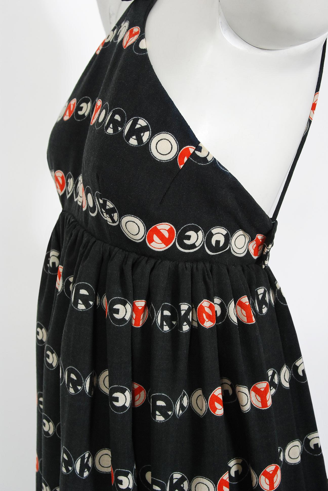 Women's Vintage 1970's Geoffrey Beene Novelty 'New York' Print Knit Backless Maxi Dress