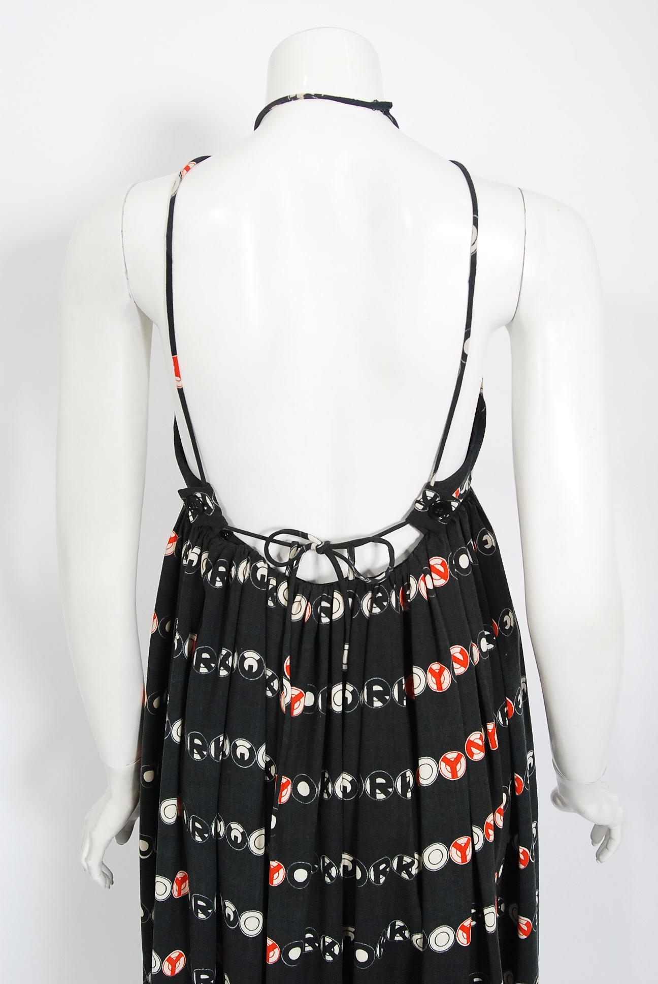 Vintage 1970's Geoffrey Beene Novelty 'New York' Print Knit Backless Maxi Dress 3