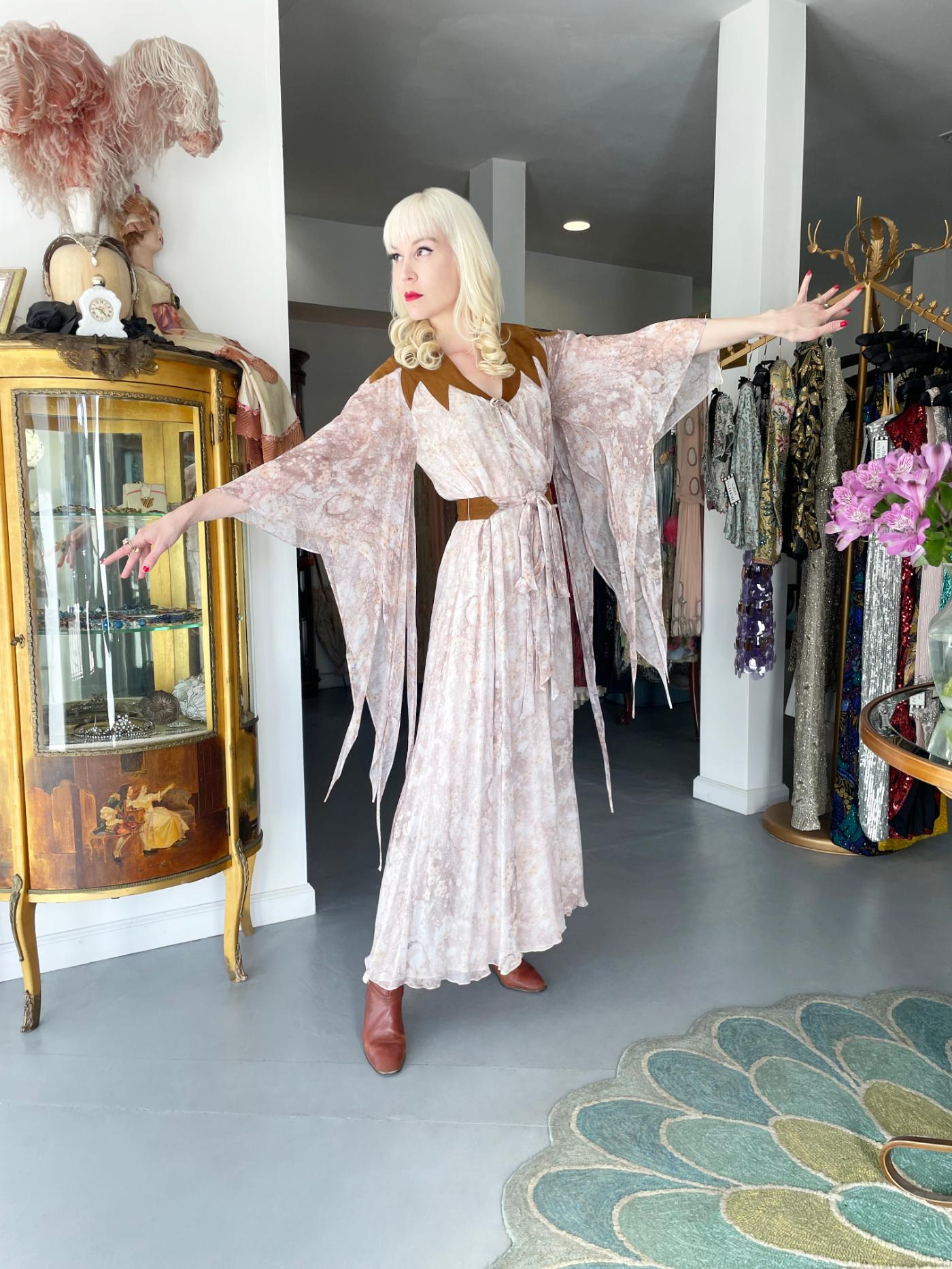 Vintage 1970s Giorgio Sant' Angelo Watercolor Chiffon & Suede Angel-Sleeve Dress For Sale 9