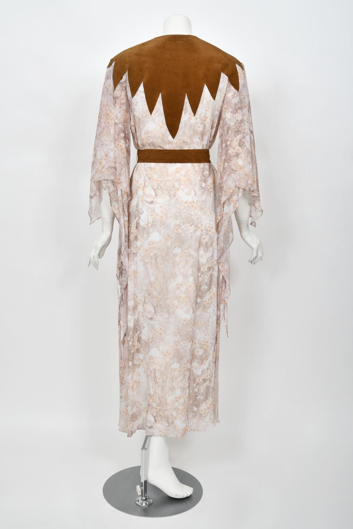 Vintage 1970s Giorgio Sant' Angelo Watercolor Chiffon & Suede Angel-Sleeve Dress For Sale 13