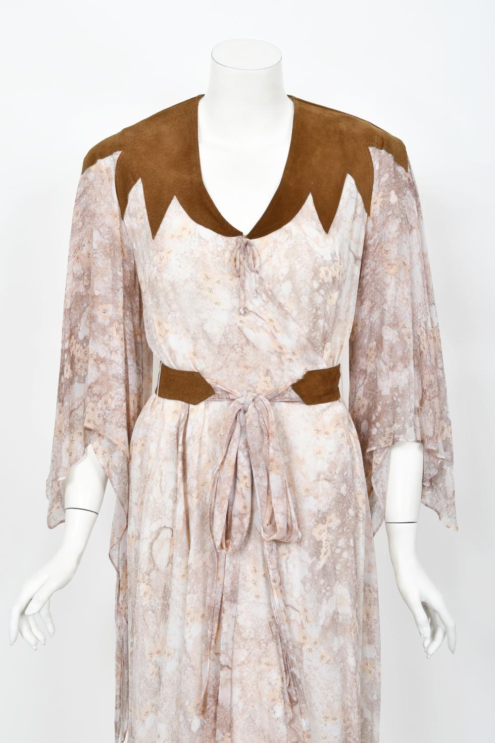 Vintage 1970s Giorgio Sant' Angelo Watercolor Chiffon & Suede Angel-Sleeve Dress For Sale 1