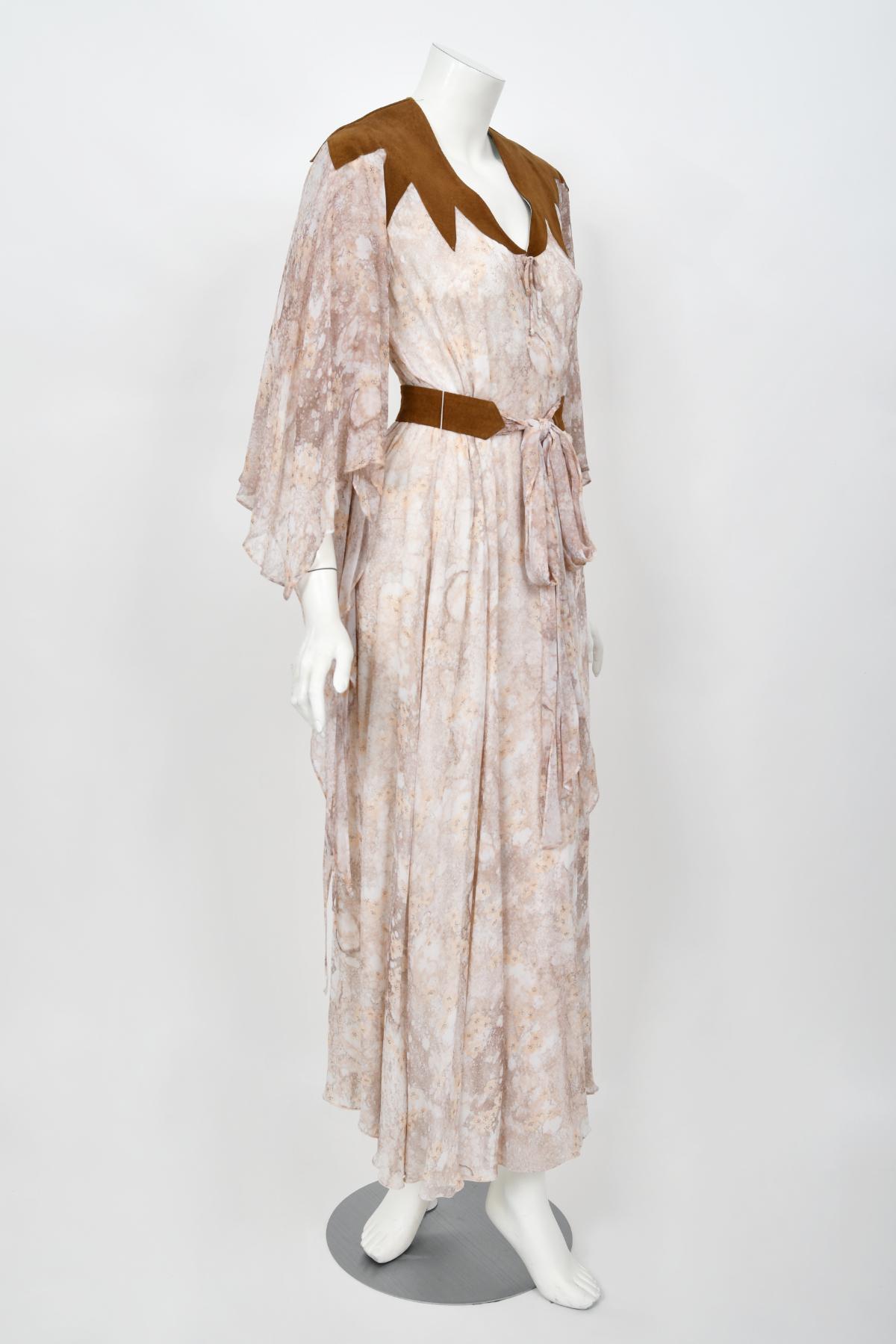Vintage 1970s Giorgio Sant' Angelo Watercolor Chiffon & Suede Angel-Sleeve Dress For Sale 2