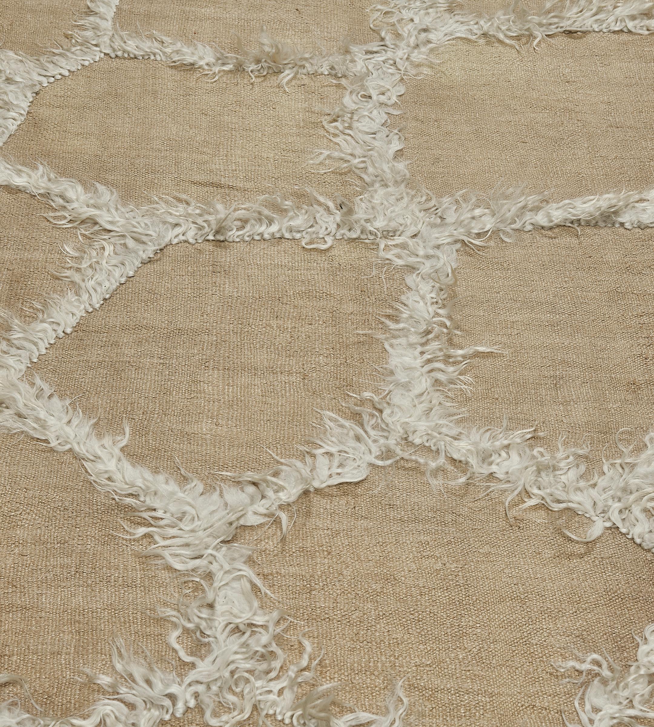 Vintage 1970s Giraffe-Inspired Hemp and Mohair Turkish Rug For Sale 3