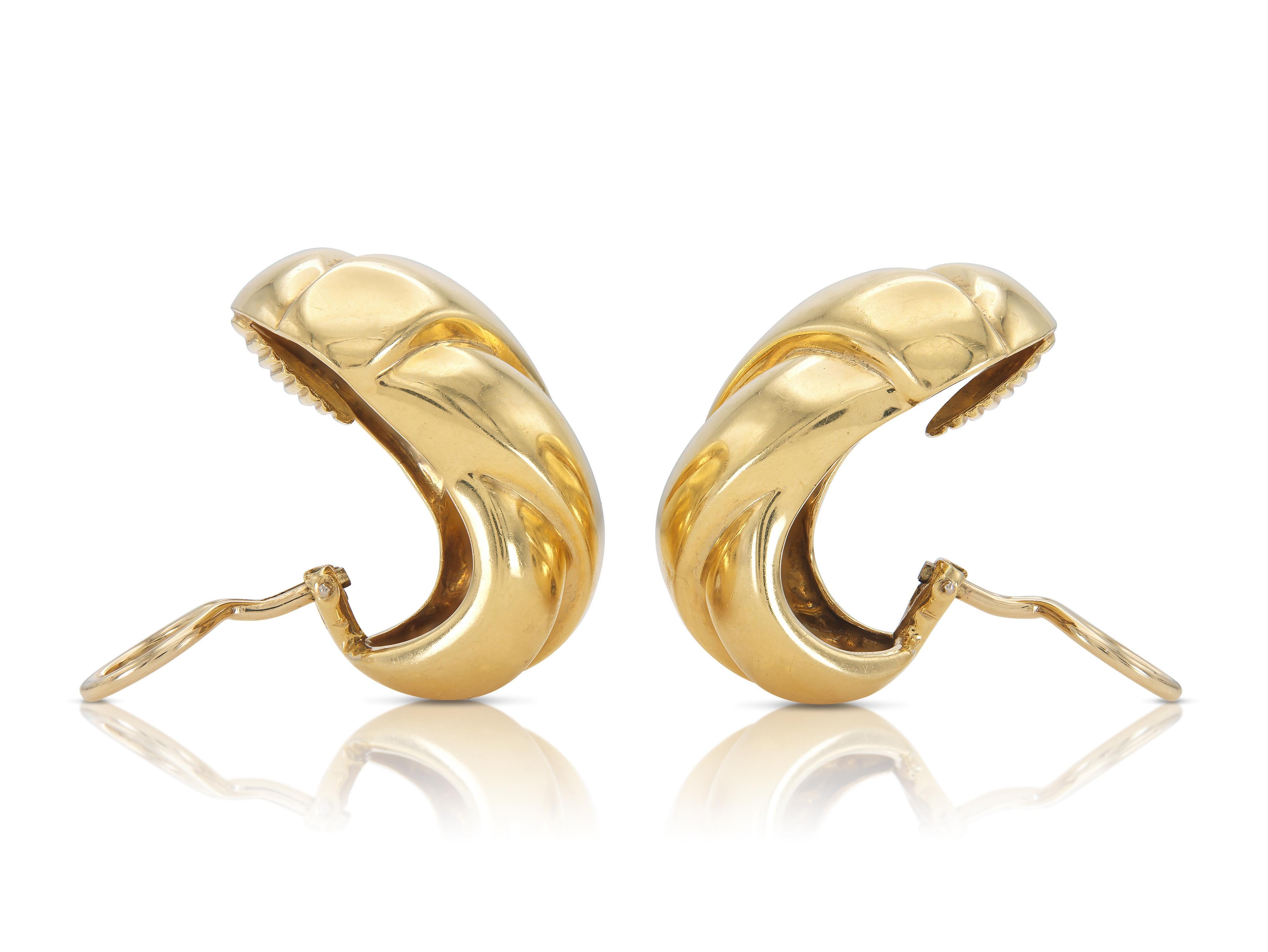 Vintage 1970s Gold Abstract Earrings im Zustand „Gut“ im Angebot in New York, NY