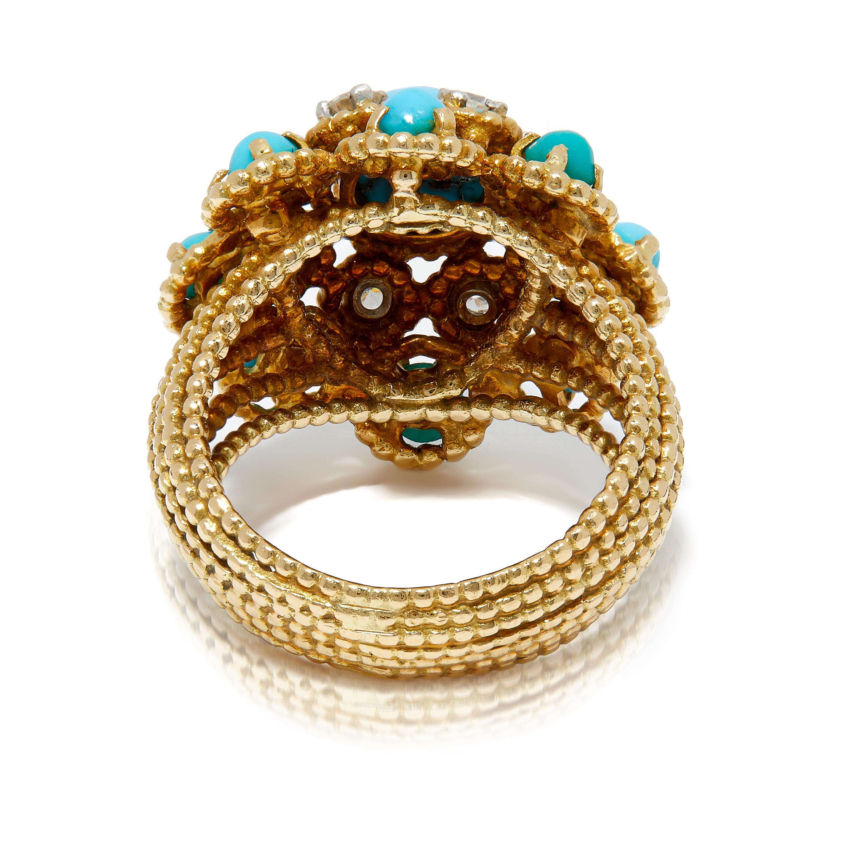 Vintage 1970s Gold Bombé Dress Ring with Turquoise and Diamonds In Excellent Condition For Sale In Dubai, DU