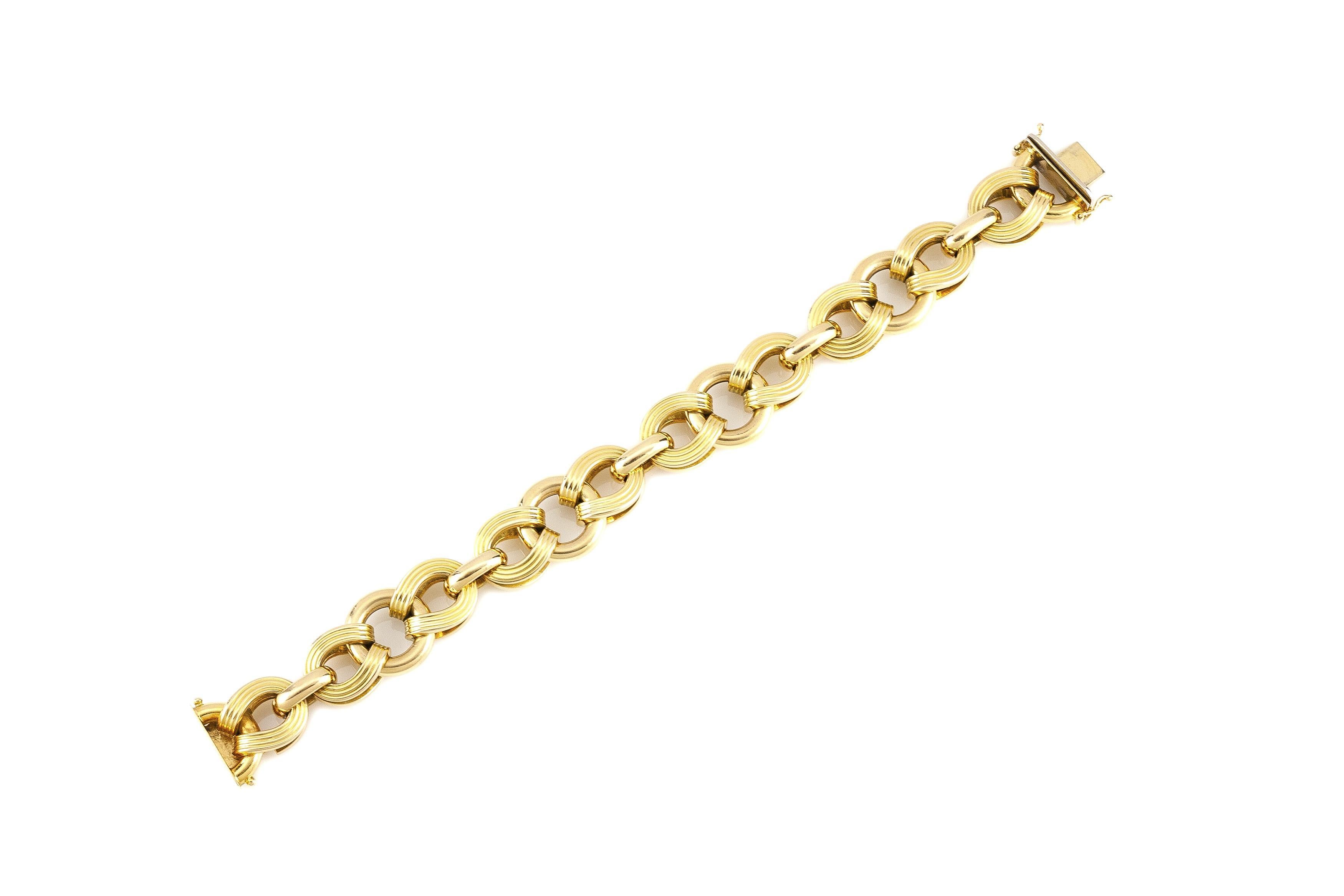 Finement réalisé en or jaune 14k.
Fabriqué en Italie
Circa 1970
7 3/4 pouces