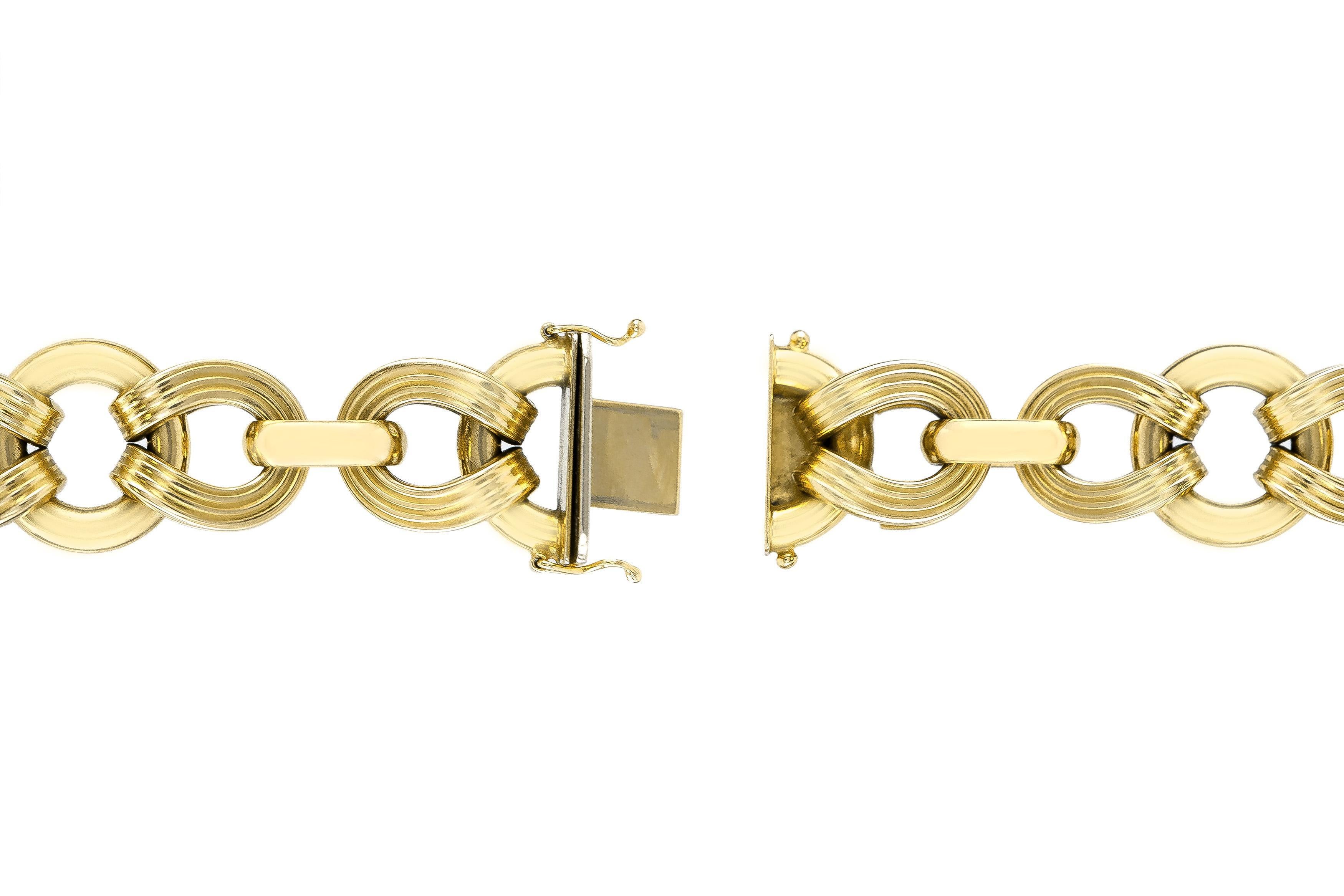 Bracelet à maillons dorés vintage des années 1970 Pour femmes en vente