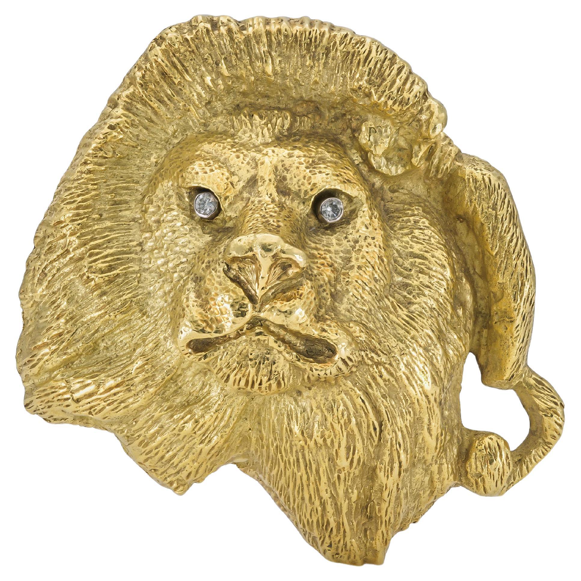 Vintage 1970s Gold Lion Belt Buckle with Diamonds For Sale