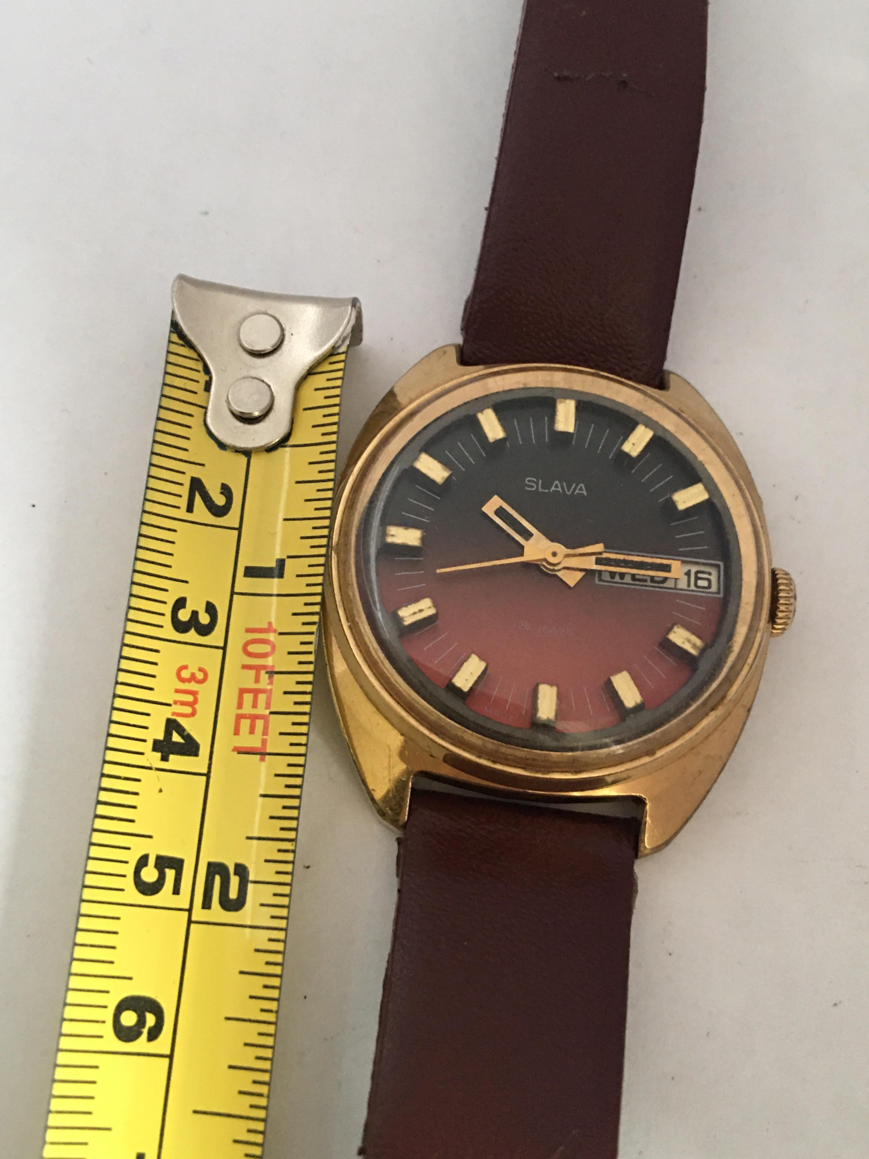 Vintage 1970s Gold-Plated and Stainless Steel Back SLAVA Mechanical Watch For Sale 3