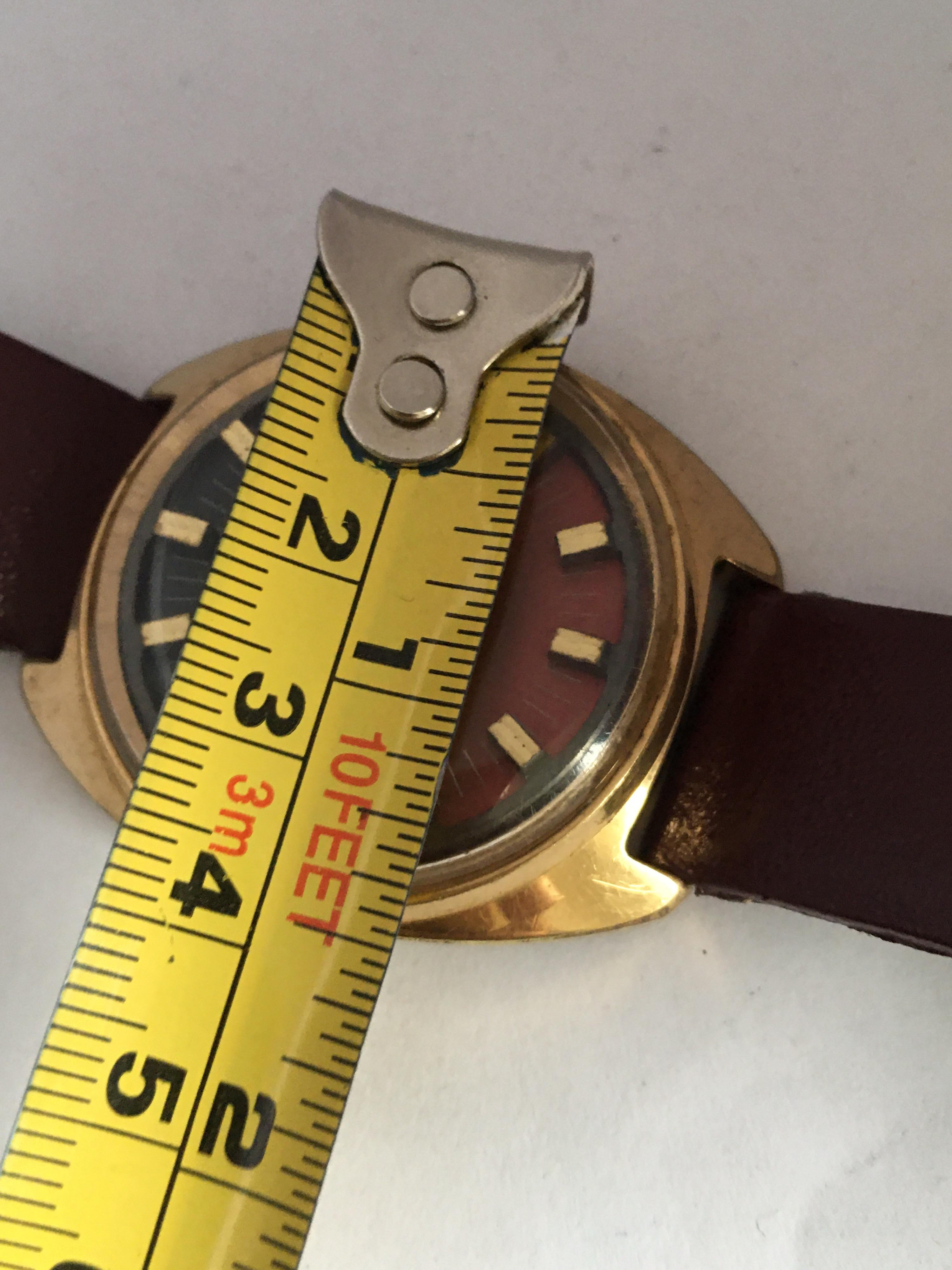 Vintage 1970s Gold-Plated and Stainless Steel Back SLAVA Mechanical Watch For Sale 4