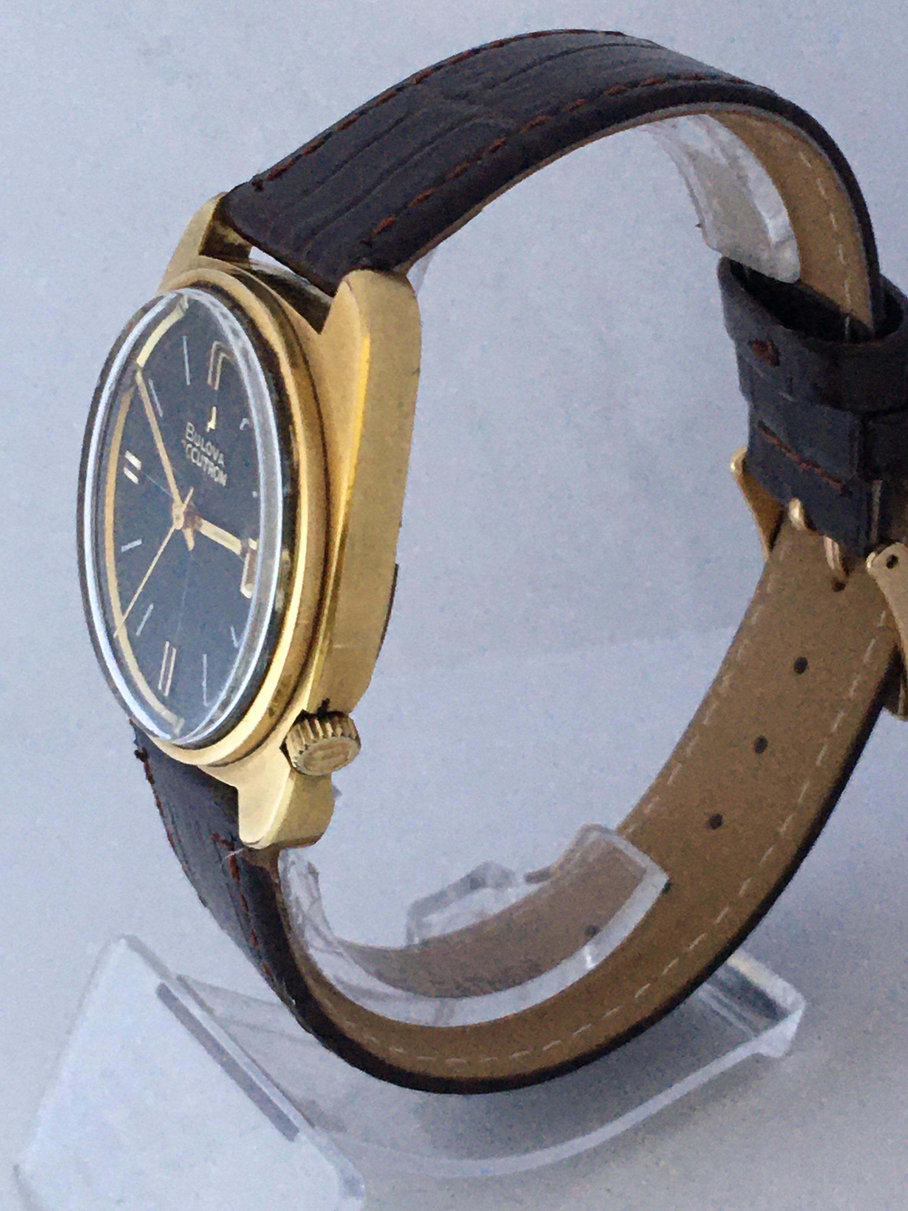 Vintage 1970s Gold-Plated Bulova Accutron Gent Watch 8