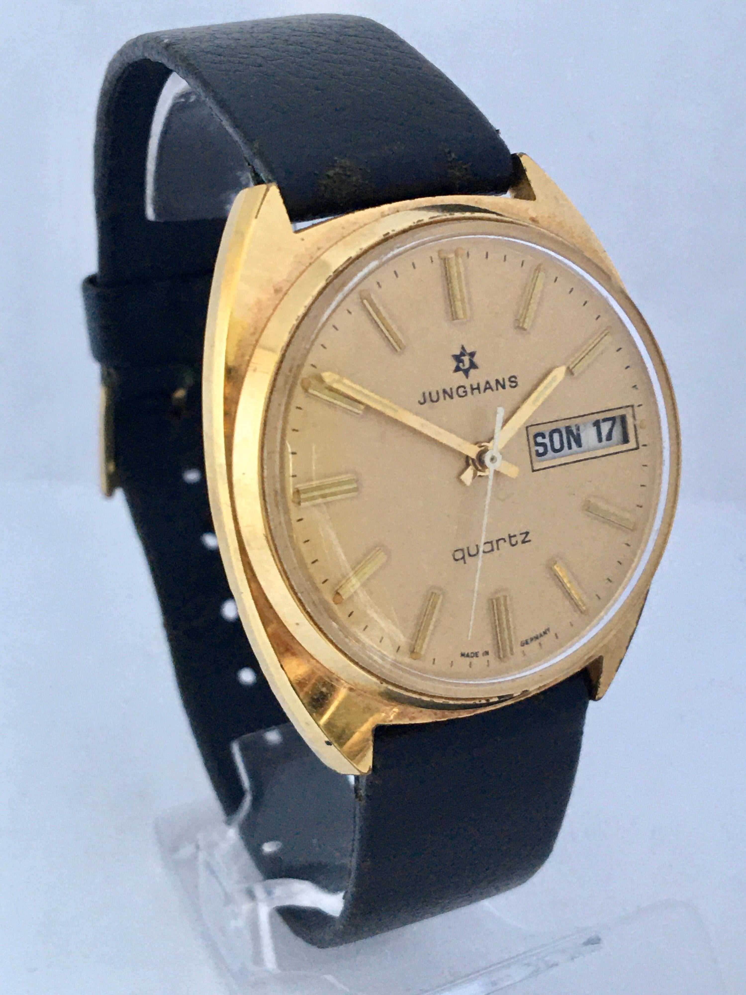 This charming pre-owned vintage battery operated watch is in good working condition and it is running well. Visible signs of wear and ageing with slight scratches on the glass and some tarnished on gold plated watch case as shown.

please study the