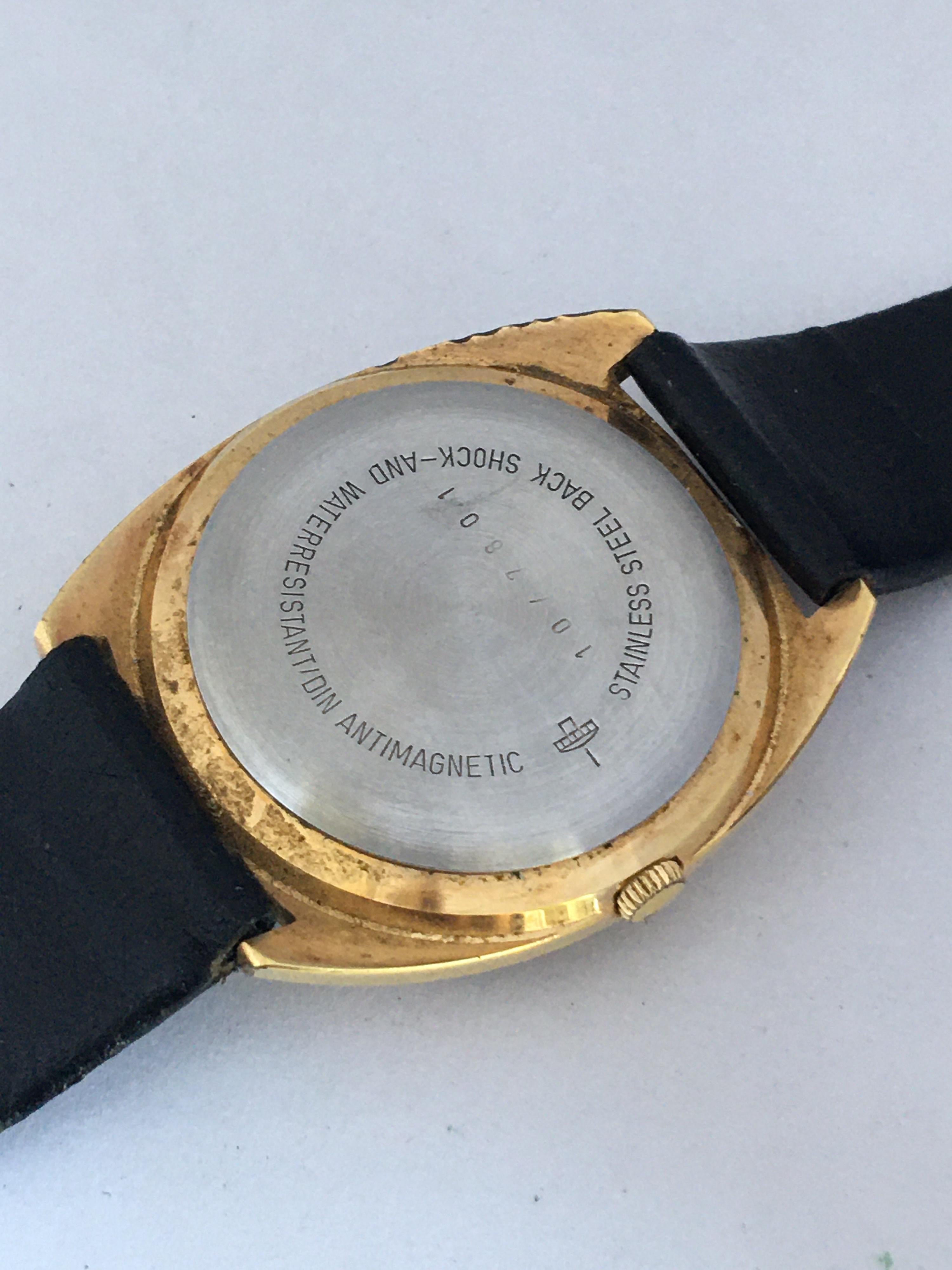 Vintage 1970s Gold-Plated Junghans Quartz Gents Watch For Sale 2