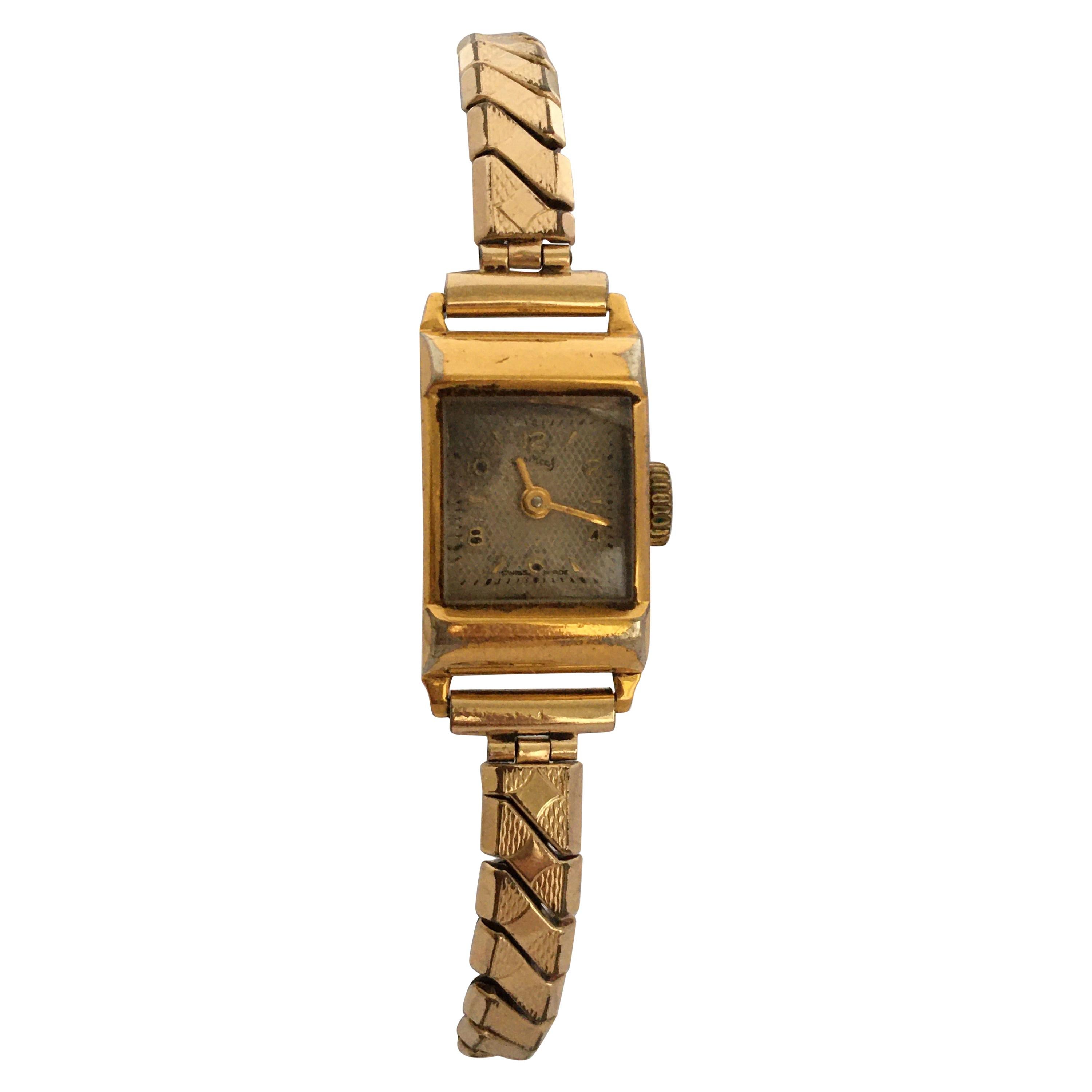 Vintage 1970s Gold-Plated Services Ladies Mechanical Watch For Sale