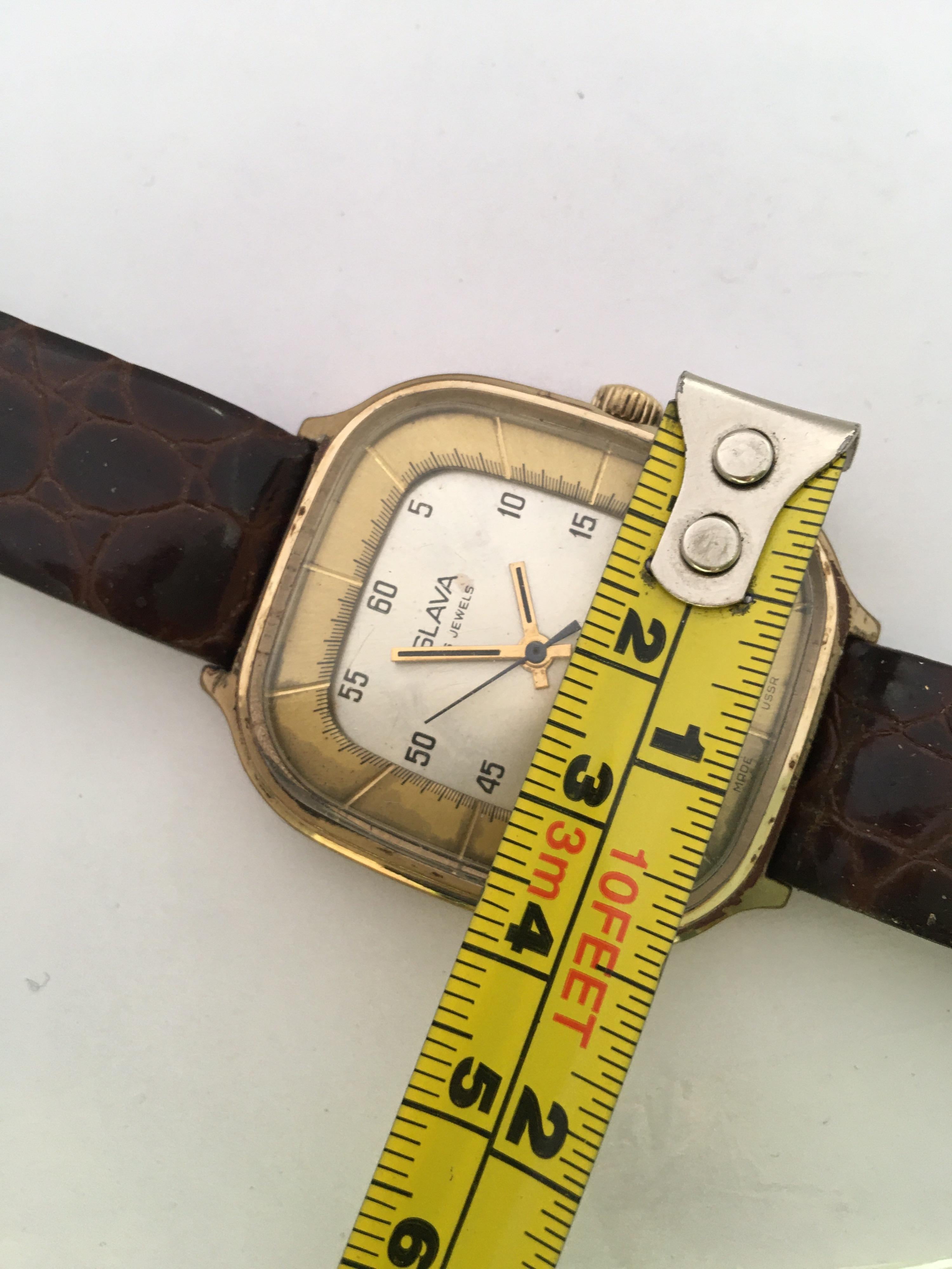 Vintage 1970s Gold-Plated Slava 26 Jewels Date Mechanical Gents Watch For Sale 2