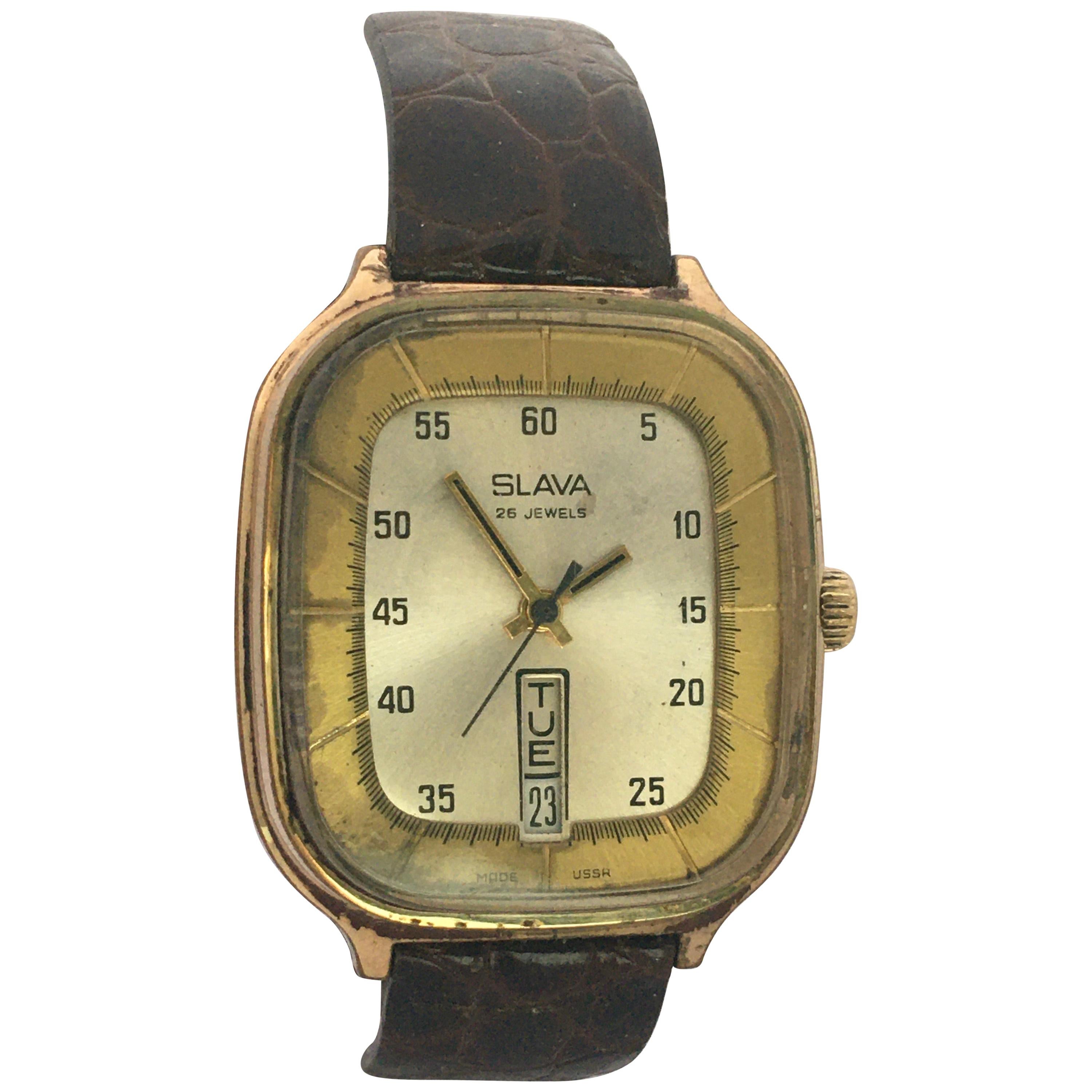 Vintage 1970s Gold-Plated Slava 26 Jewels Date Mechanical Gents Watch For Sale