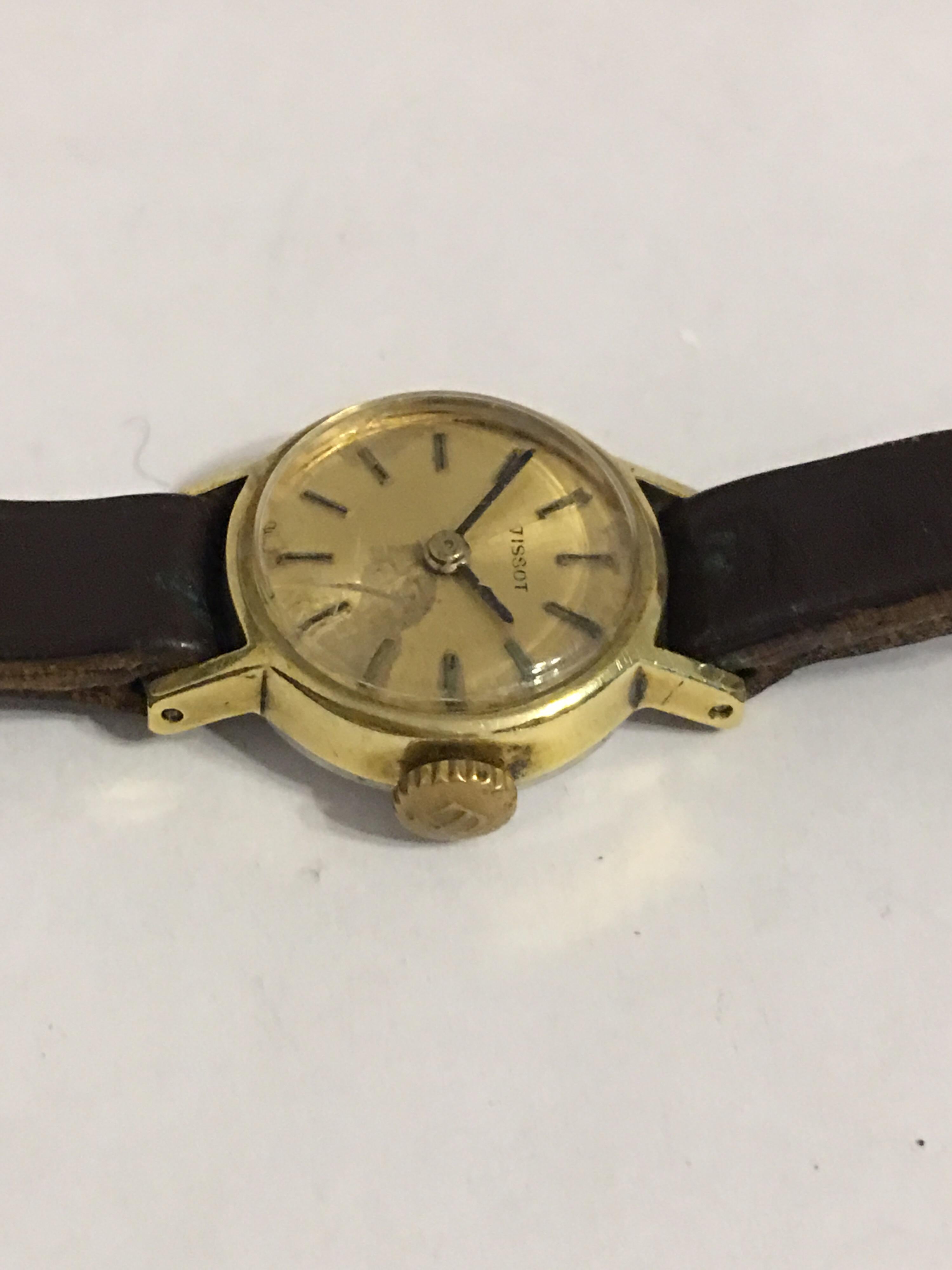 Vintage 1970s Gold-Plated TISSOT Ladies Wristwatch For Sale 3