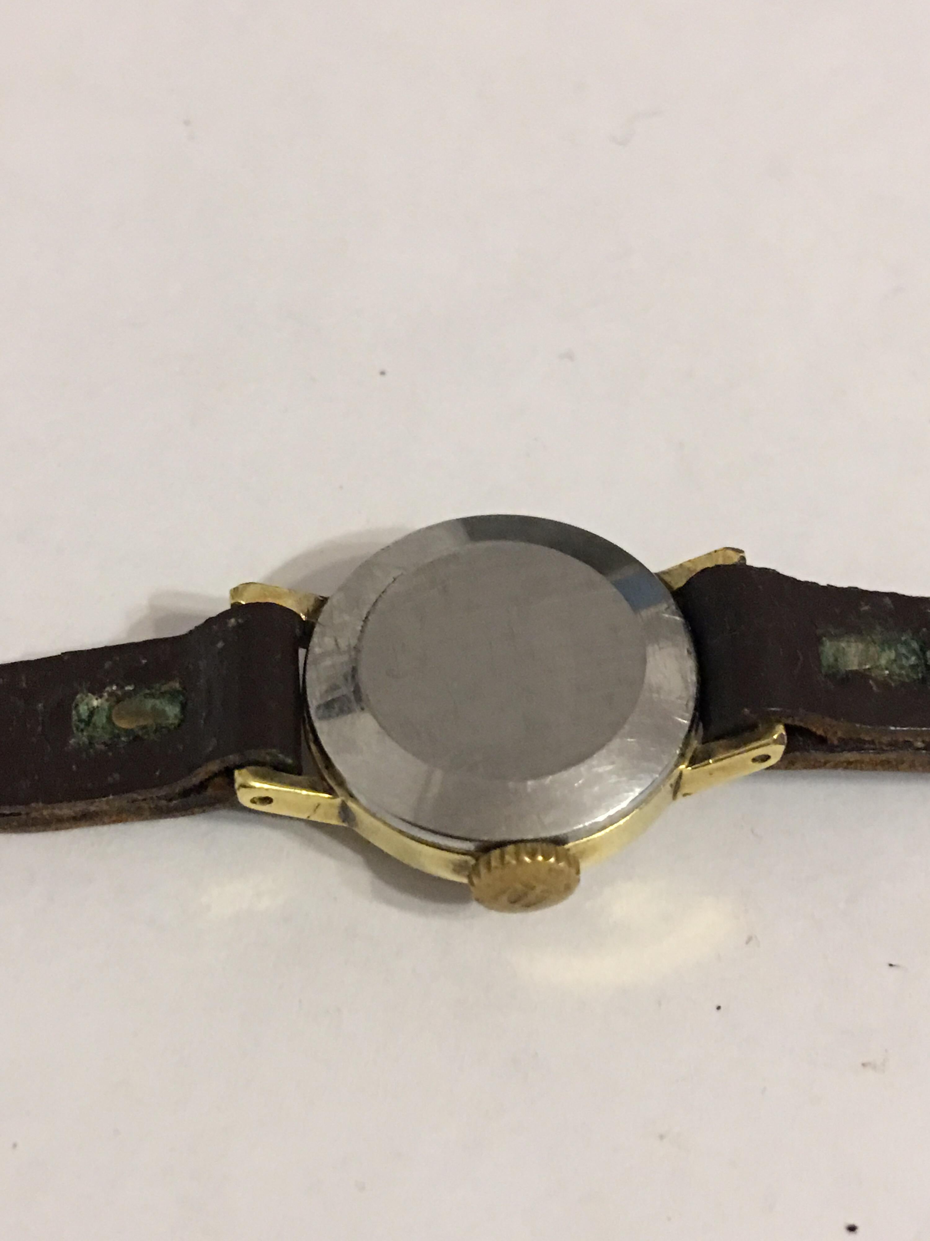 Vintage 1970s Gold-Plated TISSOT Ladies Wristwatch For Sale 1