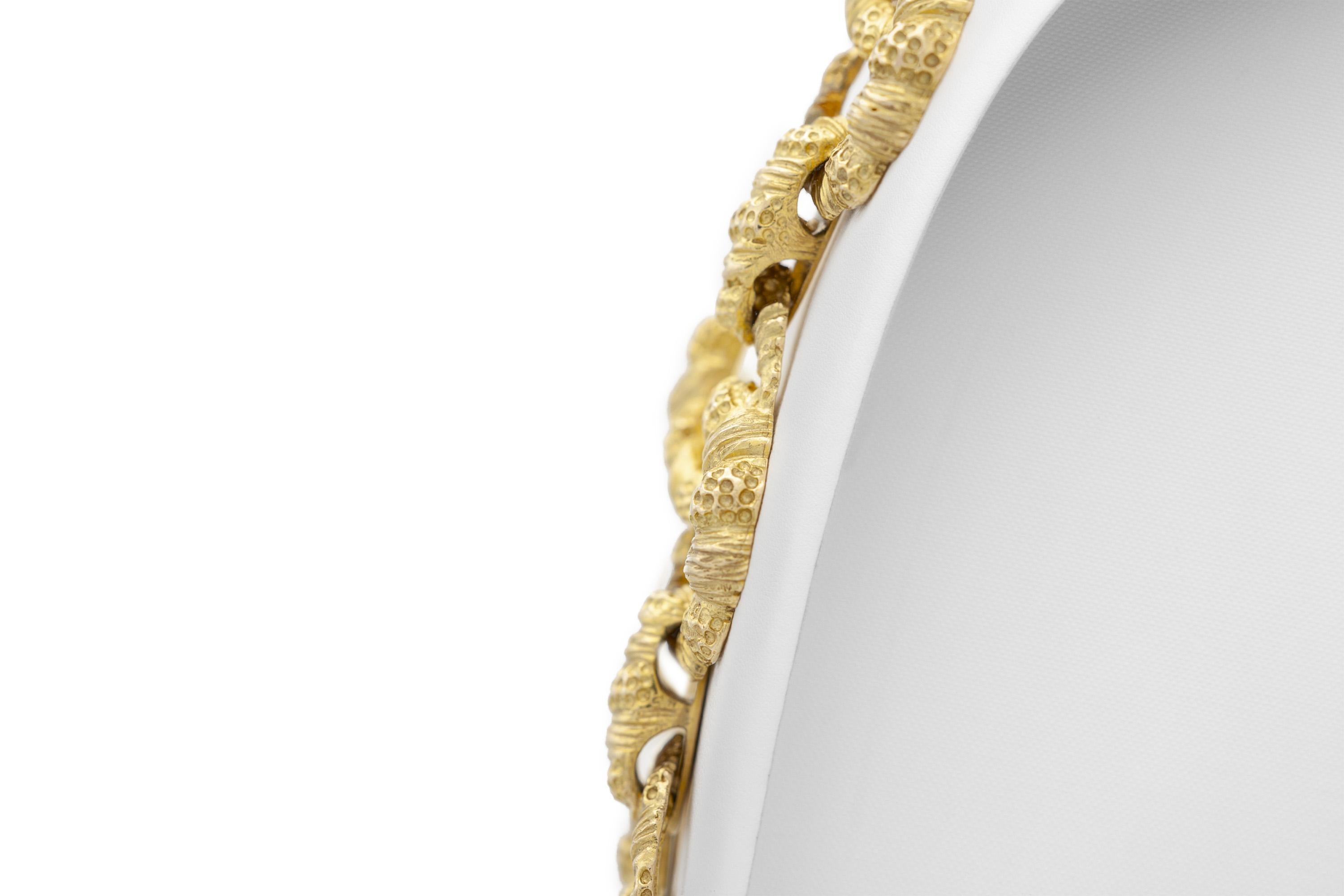 Vintage 1970s Gold Textured Circle Link Necklace (Collier à maillons circulaires texturés en or) Pour femmes en vente