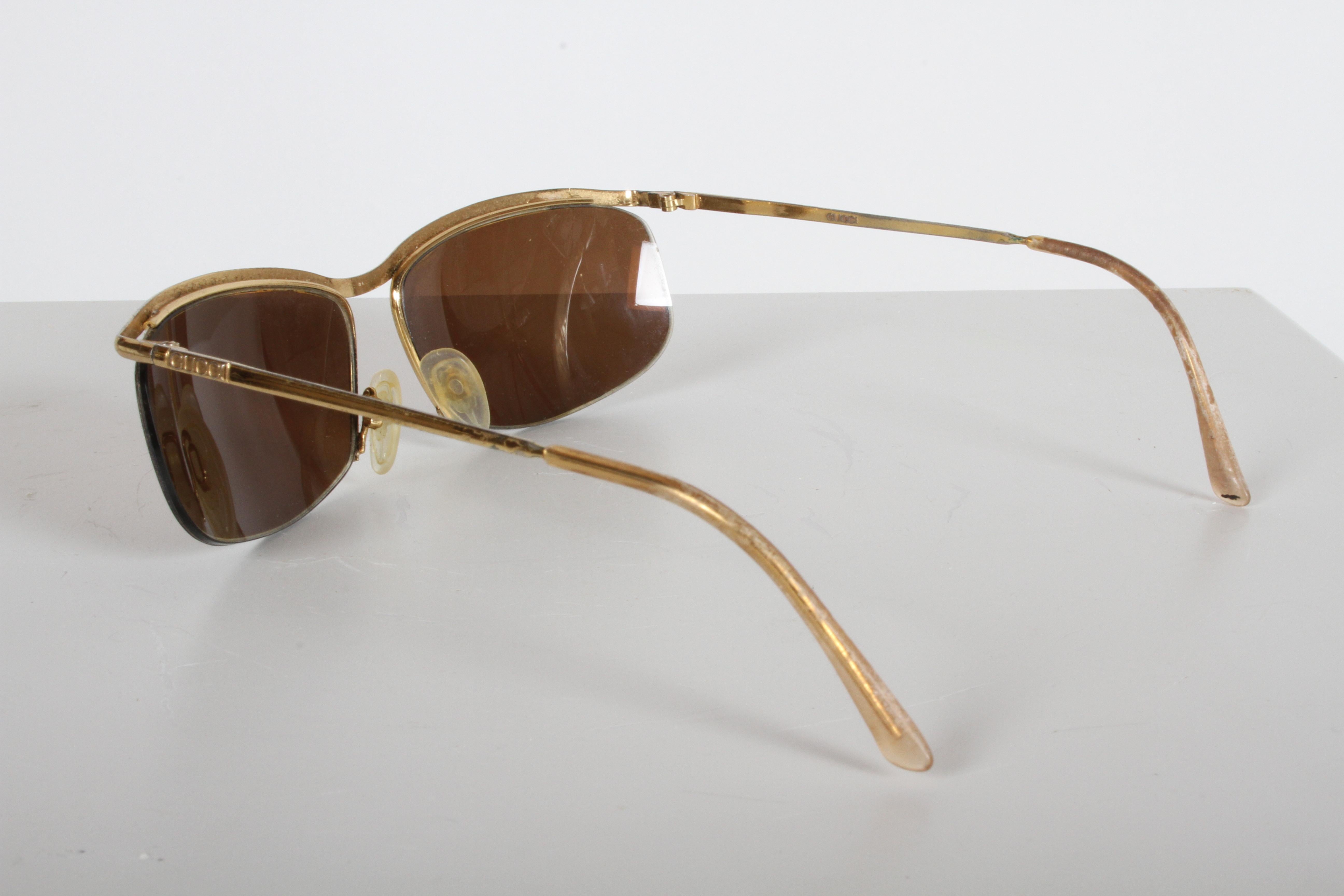 Vintage 1970s Gucci 22-Karat Gold-Plated Wrap Sunglasses with Brown Lenses Italy In Good Condition For Sale In St. Louis, MO