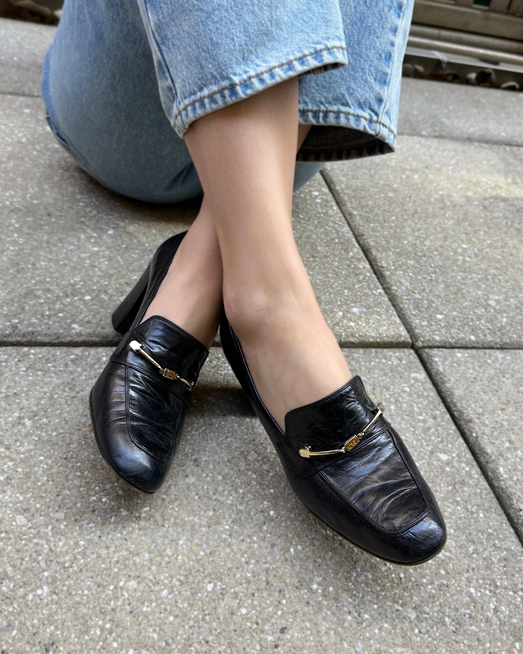 Women's VINTAGE 1970s GUCCI HEELED LOAFERS
