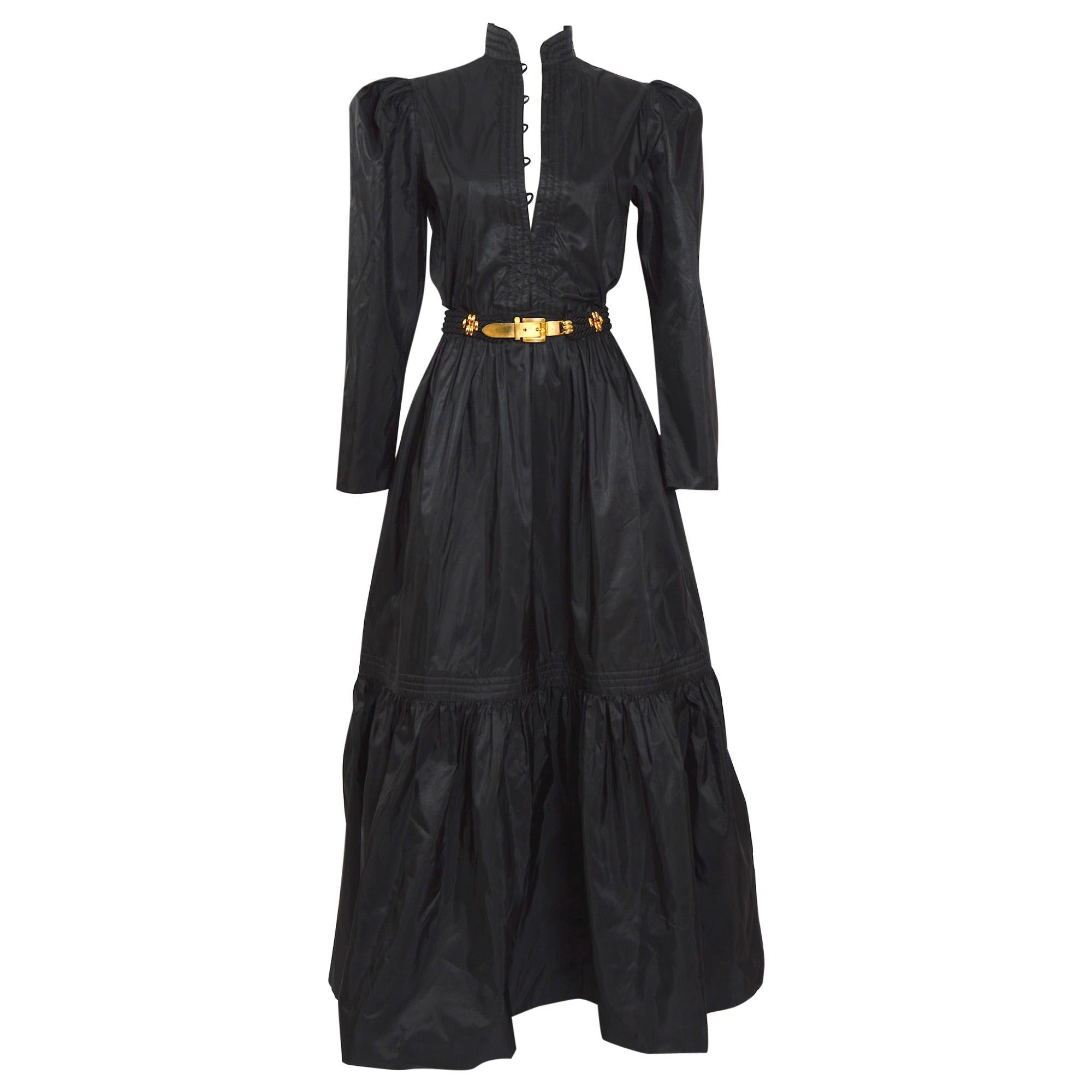 Vintage 1970s Guy Laroche Paris 100% silk taffeta maxi dress with matching belt  For Sale