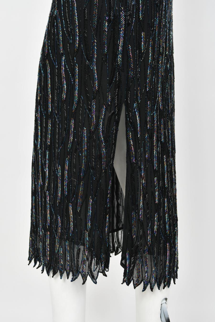 Vintage 1970er Halston Couture schillerndes, perlenbesetztes, schwarzes Seiden-Ein-Schulter-Kleid  im Angebot 3
