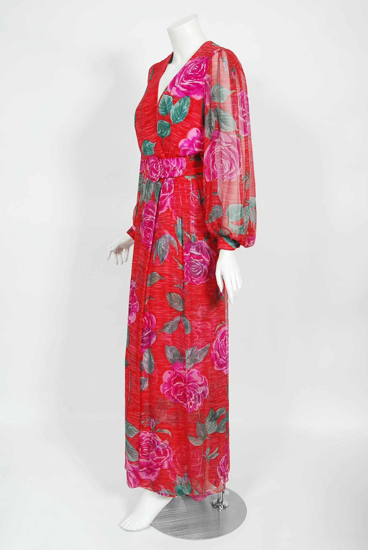 Vintage 1970s Hanae Mori Couture Large-Scale Roses Floral Print Silk Belted Gown In Good Condition In Beverly Hills, CA