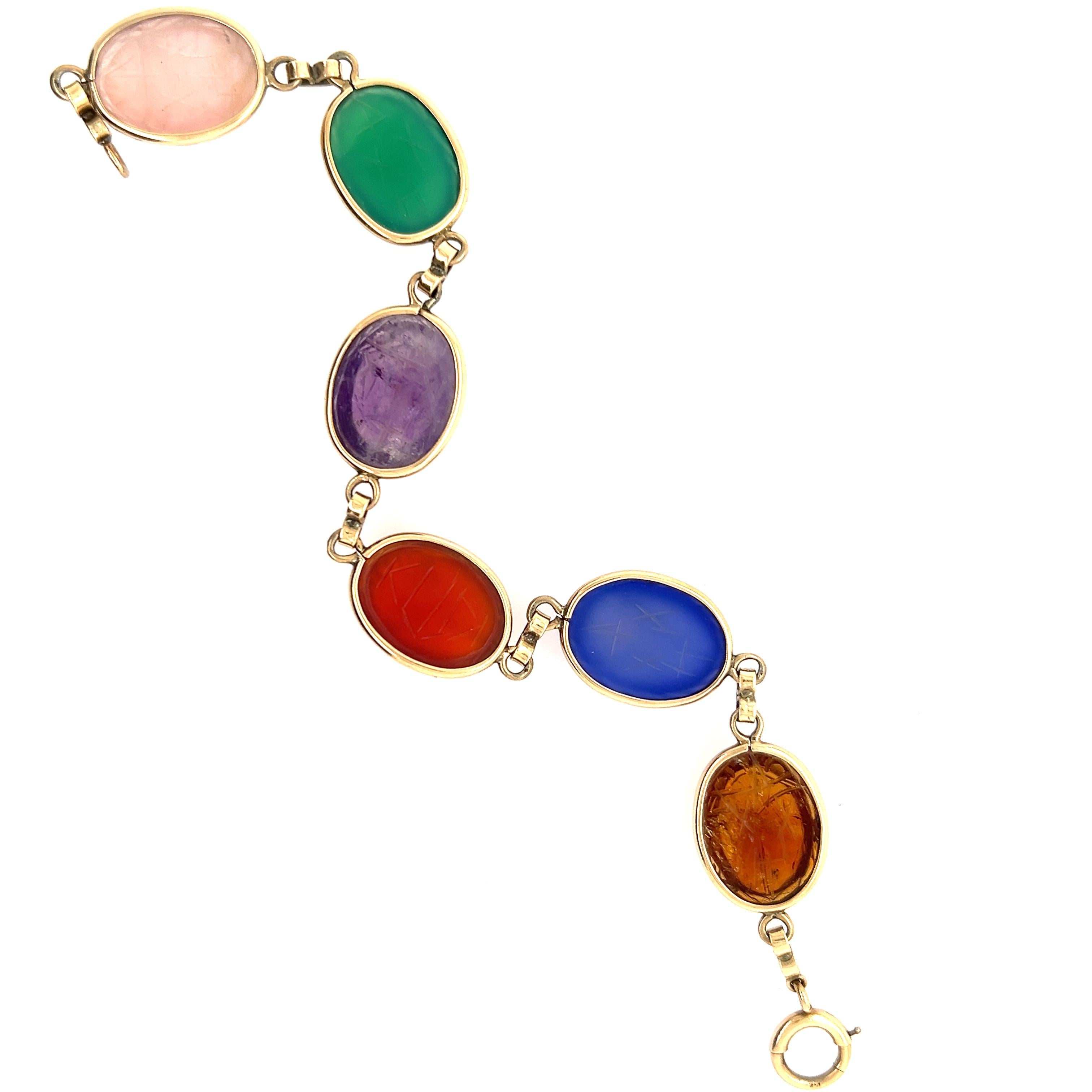Oval Cut Vintage 1970s Hand Carved Scarab Multi-Gemstone Yellow Gold Bracelet