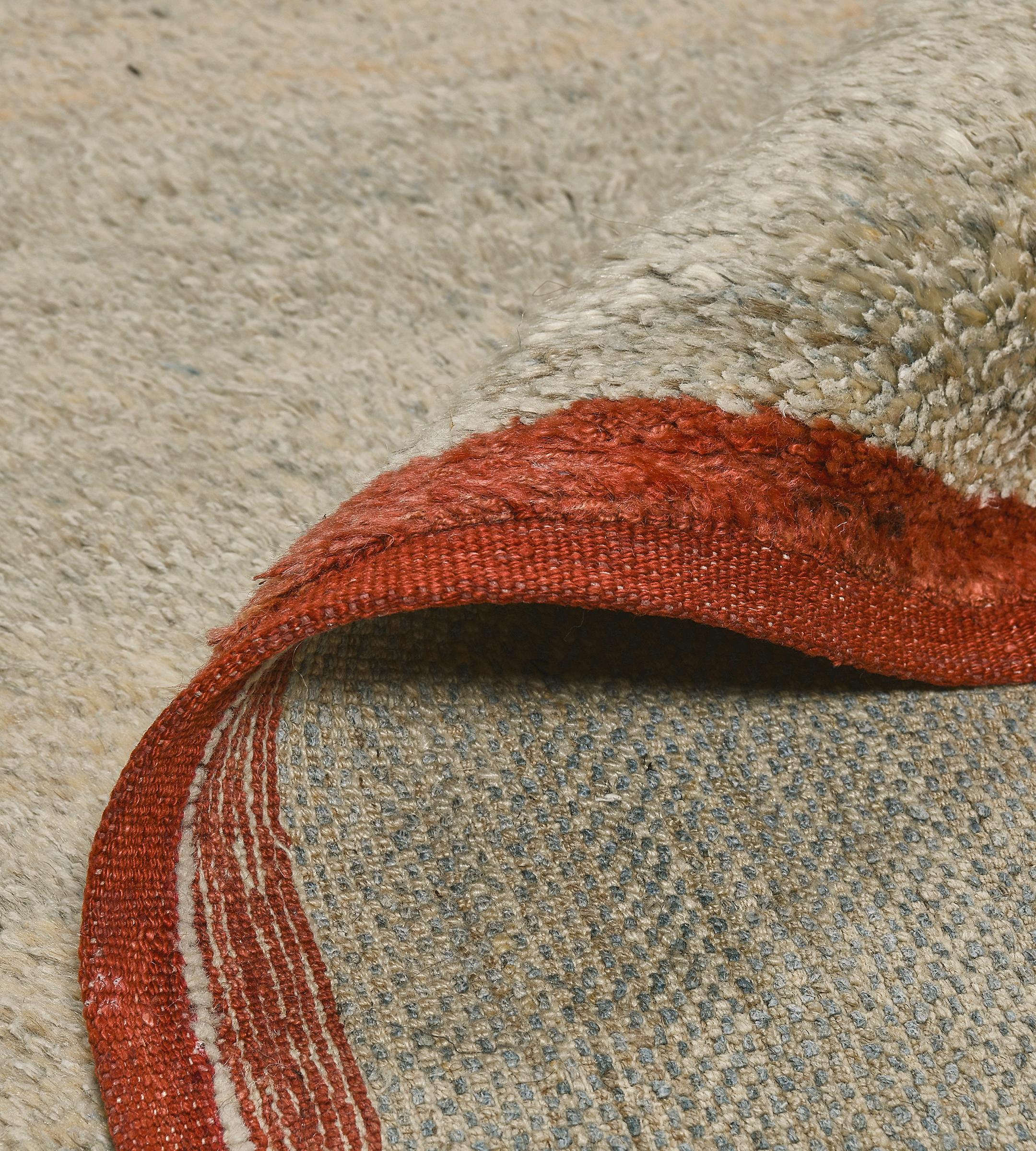 Tapis déco turc vintage des années 1970 en laine et ourlet avec bordure rouge en vente 3
