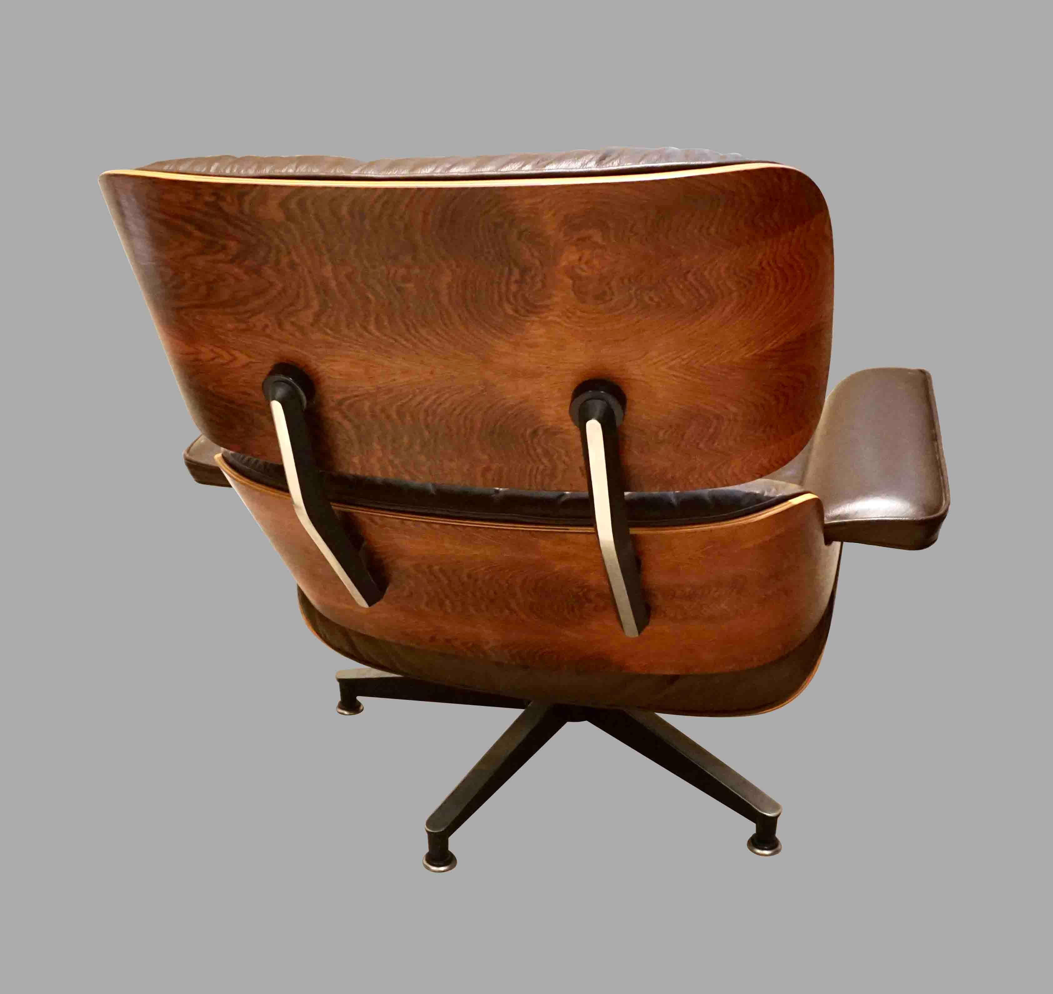 Brown Leather Herman Miller Eames 670 Chair and Matching 671 Ottoman Circa 1979 In Good Condition In San Francisco, CA