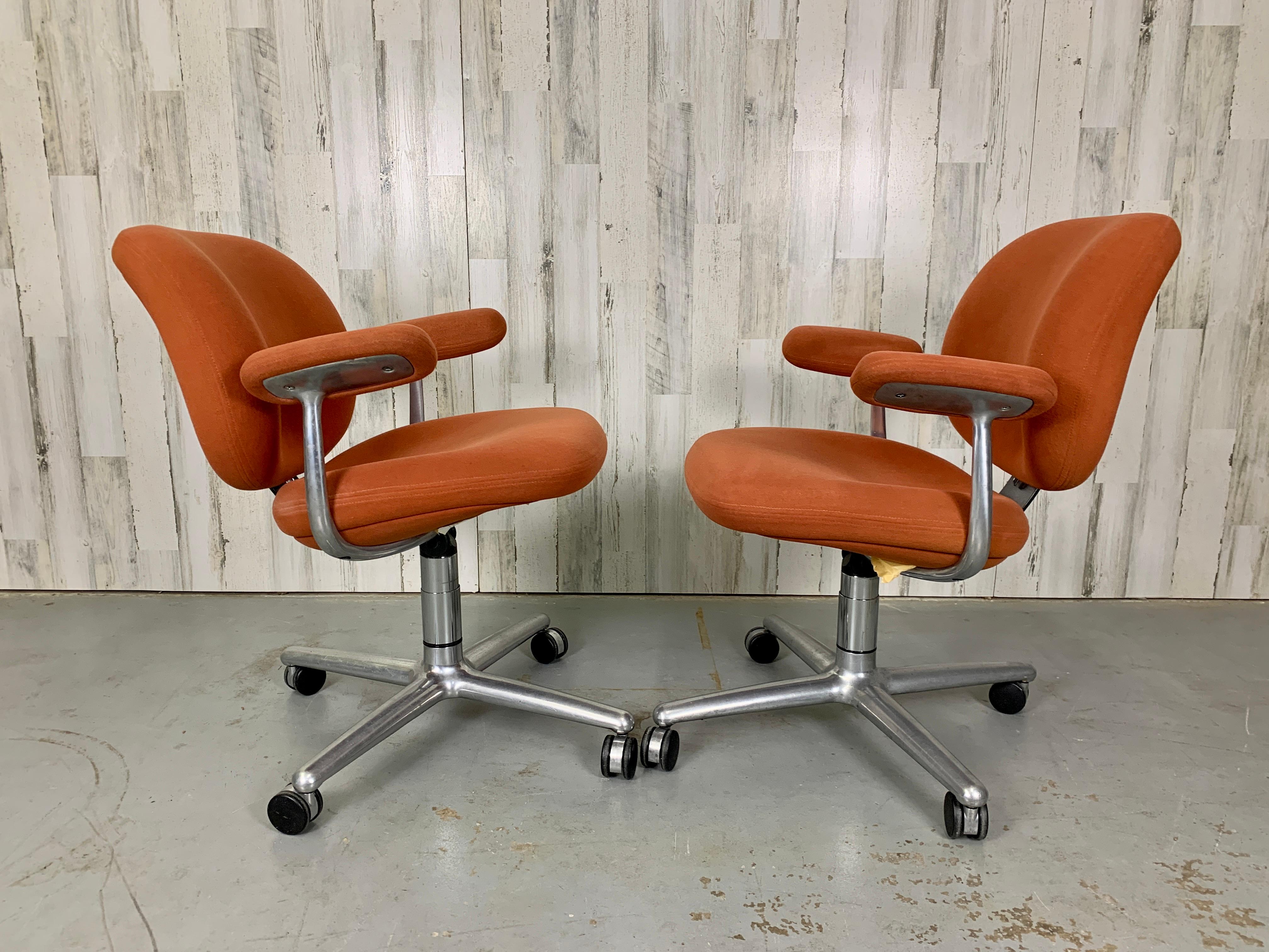 Vintage 1970s Herman Miller Ergon Task Chair 3