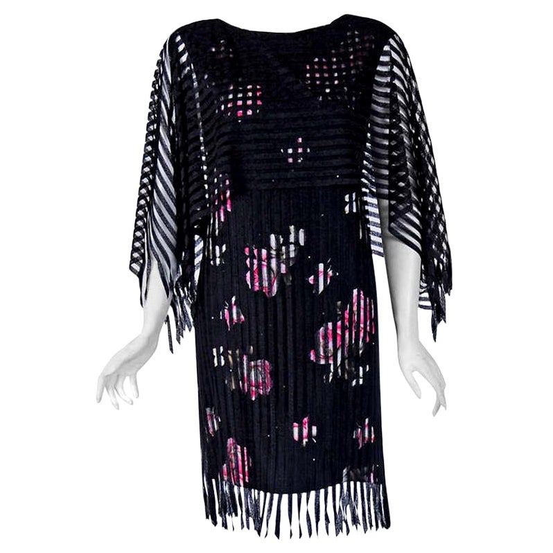 Vintage 1970
s Holly
s Harp Fringed Floral Print Black Rayon Angel-Sleeve Dress