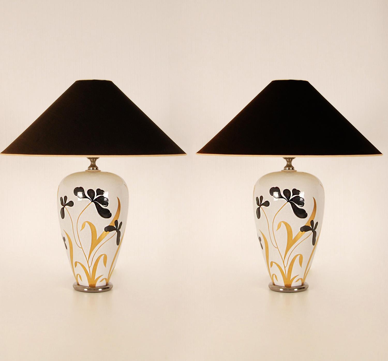 Vintage 1970s Italian Ceramic Vase Lamps Gold Black White Porcelain, a Pair For Sale 6
