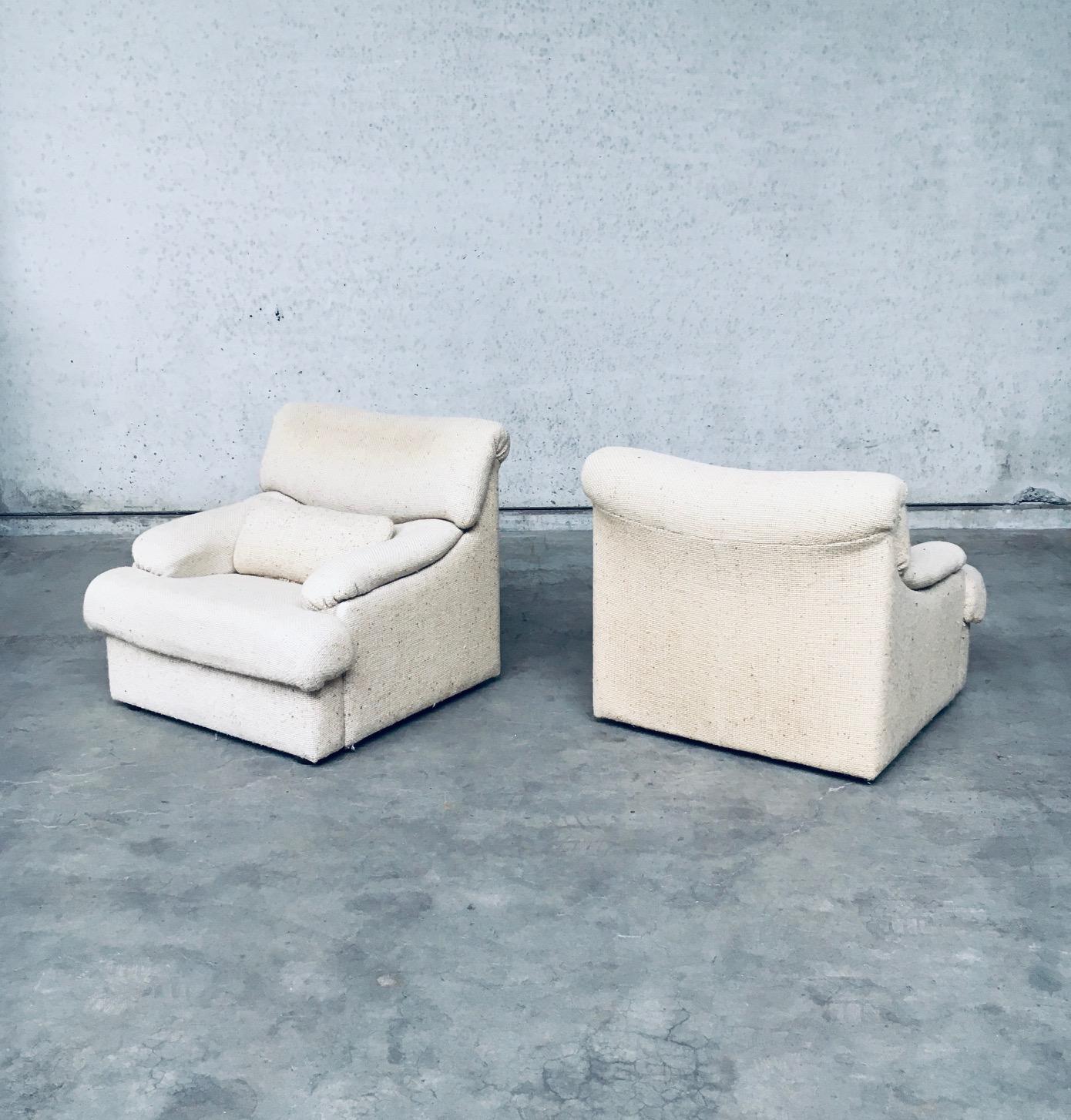 Wool Vintage 1970's Italian Design Boucle Lounge Chair & Ottoman Set
