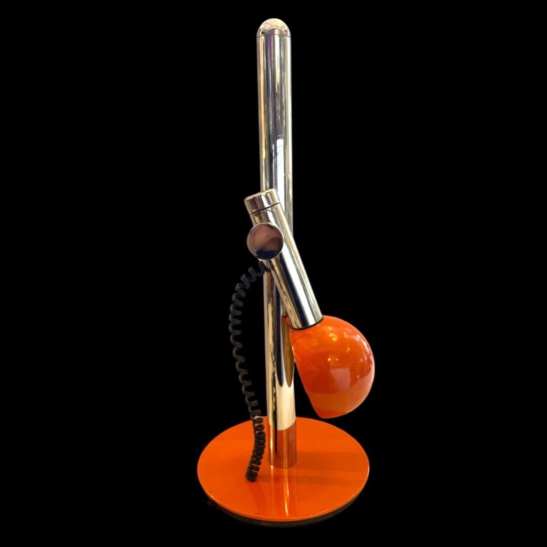 Lampe de bureau italienne orange vintage des années 1970 Bon état - En vente à London, GB