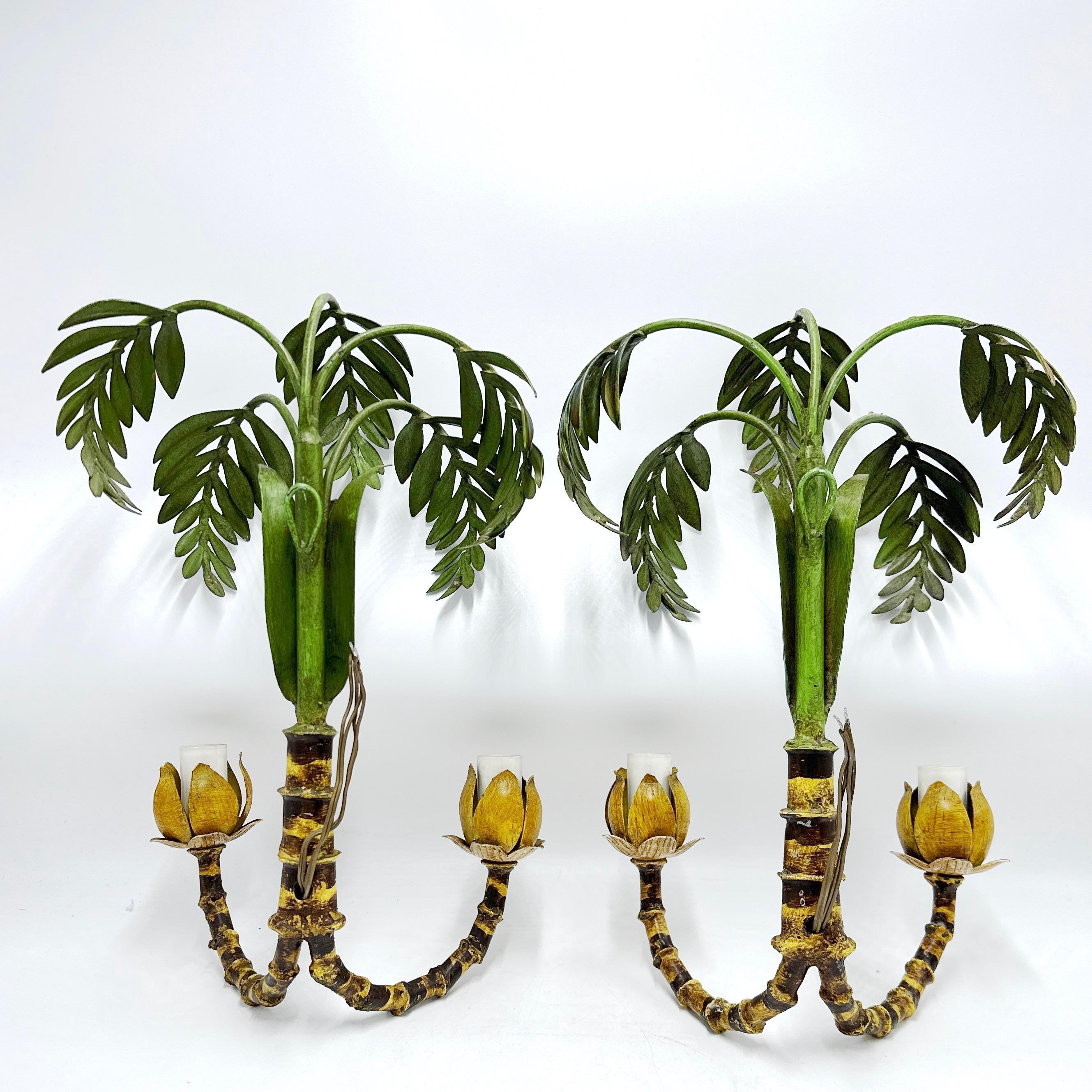 Vintage 1970s Italienisch Tole Painted Palm Wall Light Pair 2