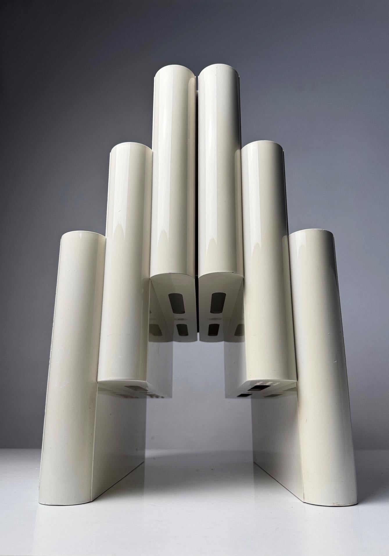 Vintage 1970s Kartell Magazine Rack by Giotto Stoppino – Iconic Italian Design For Sale 5