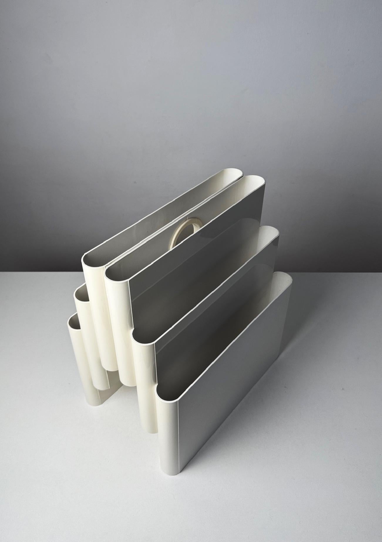 Late 20th Century Vintage 1970s Kartell Magazine Rack by Giotto Stoppino – Iconic Italian Design For Sale