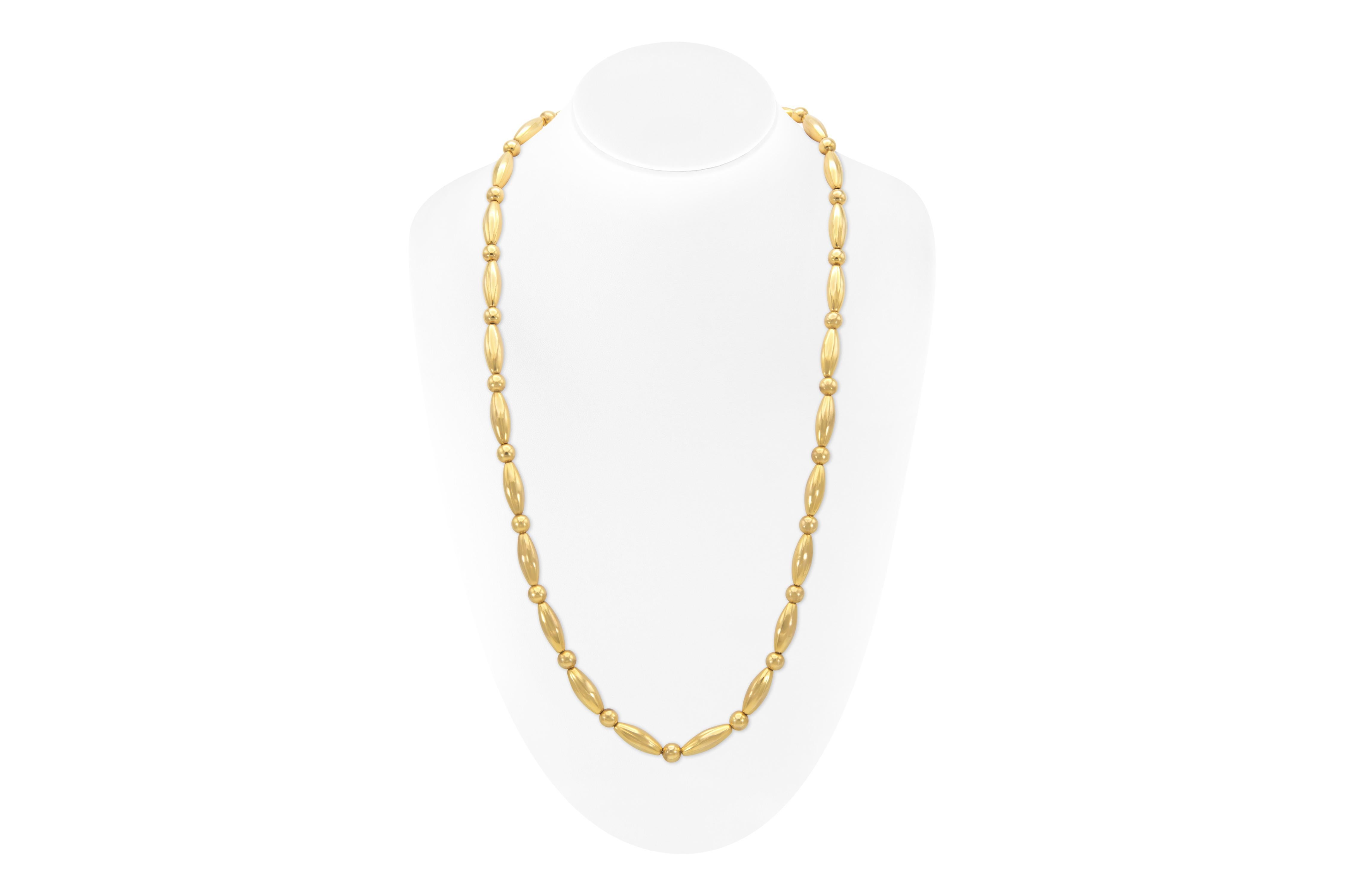 Vintage 1970s Lalaounis Gold Long Necklace In Good Condition For Sale In New York, NY