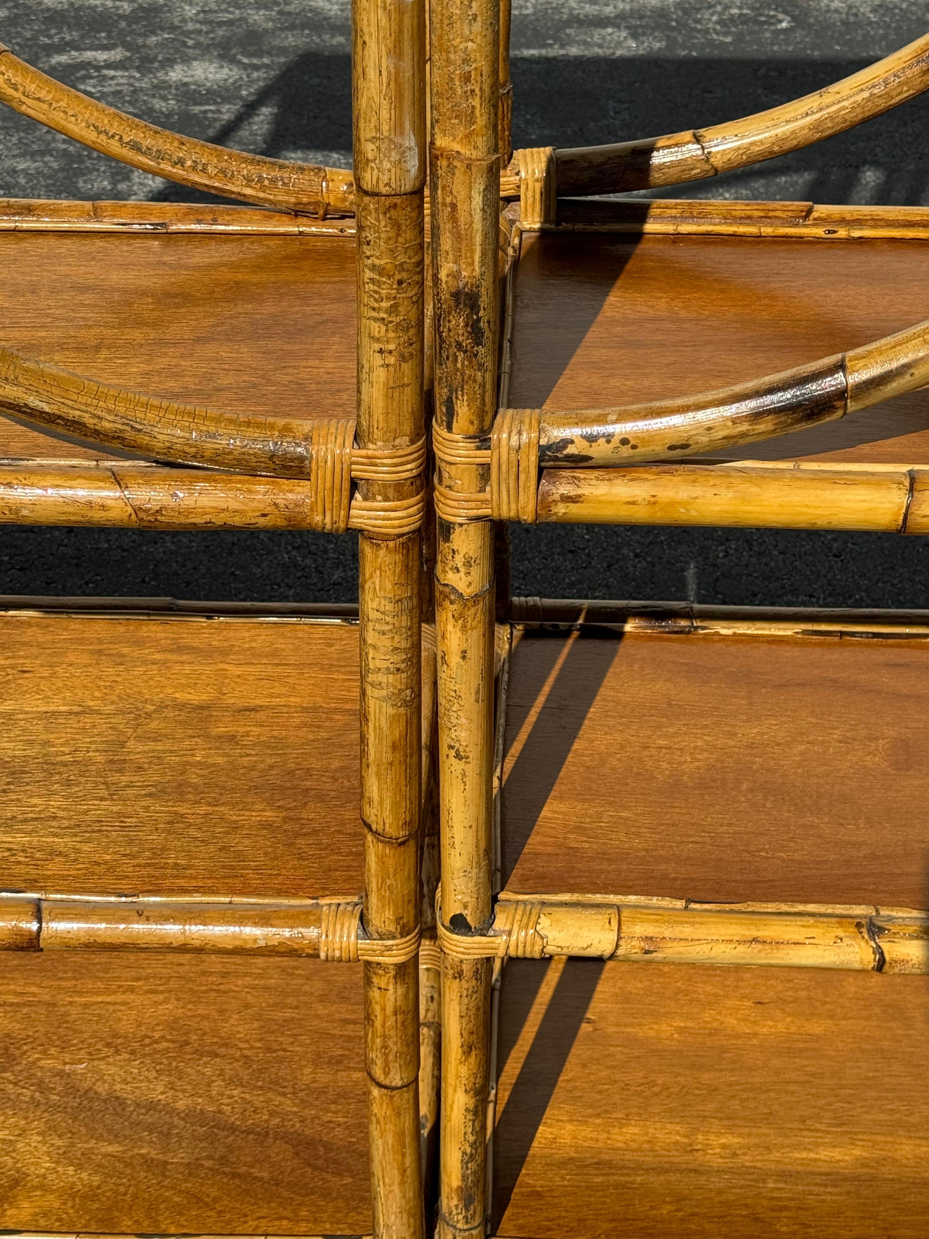 Vintage 1970s Large 2 Piece Hollywood Regency Bamboo Étagère with Wood Shelves im Angebot 2