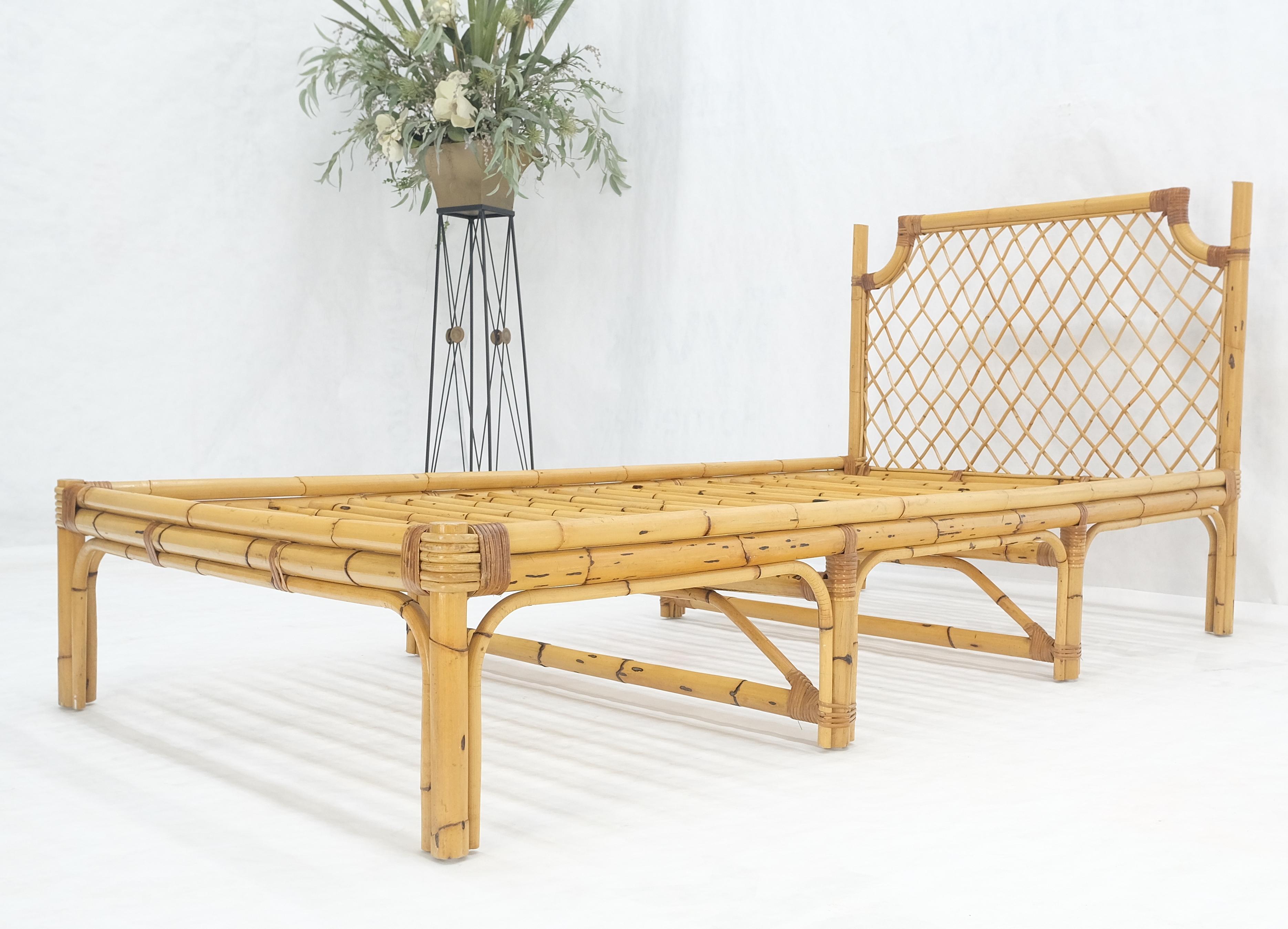 Mid-Century Modern Vintage 1970s Large Bamboo Chaise Lounge Daybed Frame MINT! For Sale