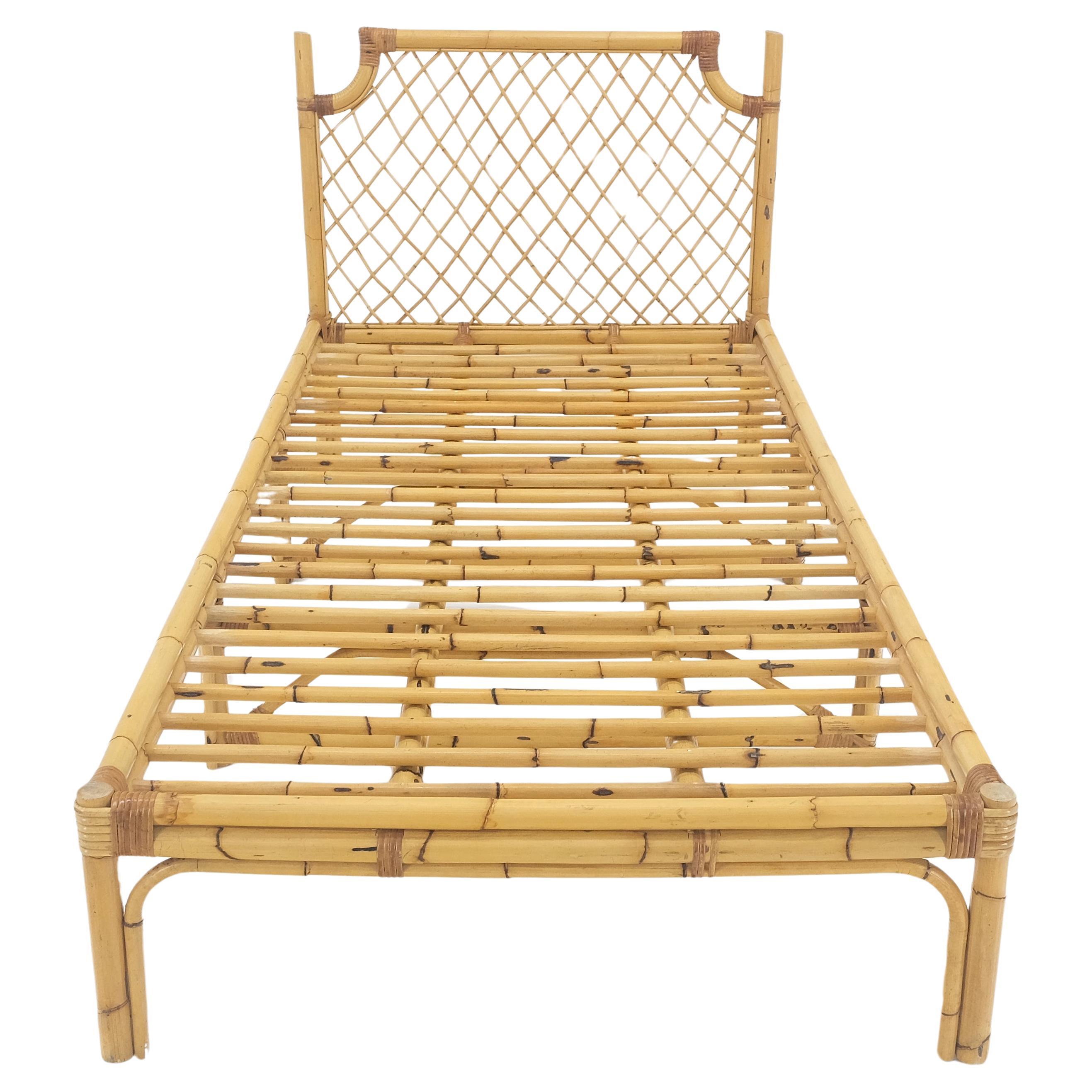 Unknown Vintage 1970s Large Bamboo Chaise Lounge Daybed Frame MINT! For Sale