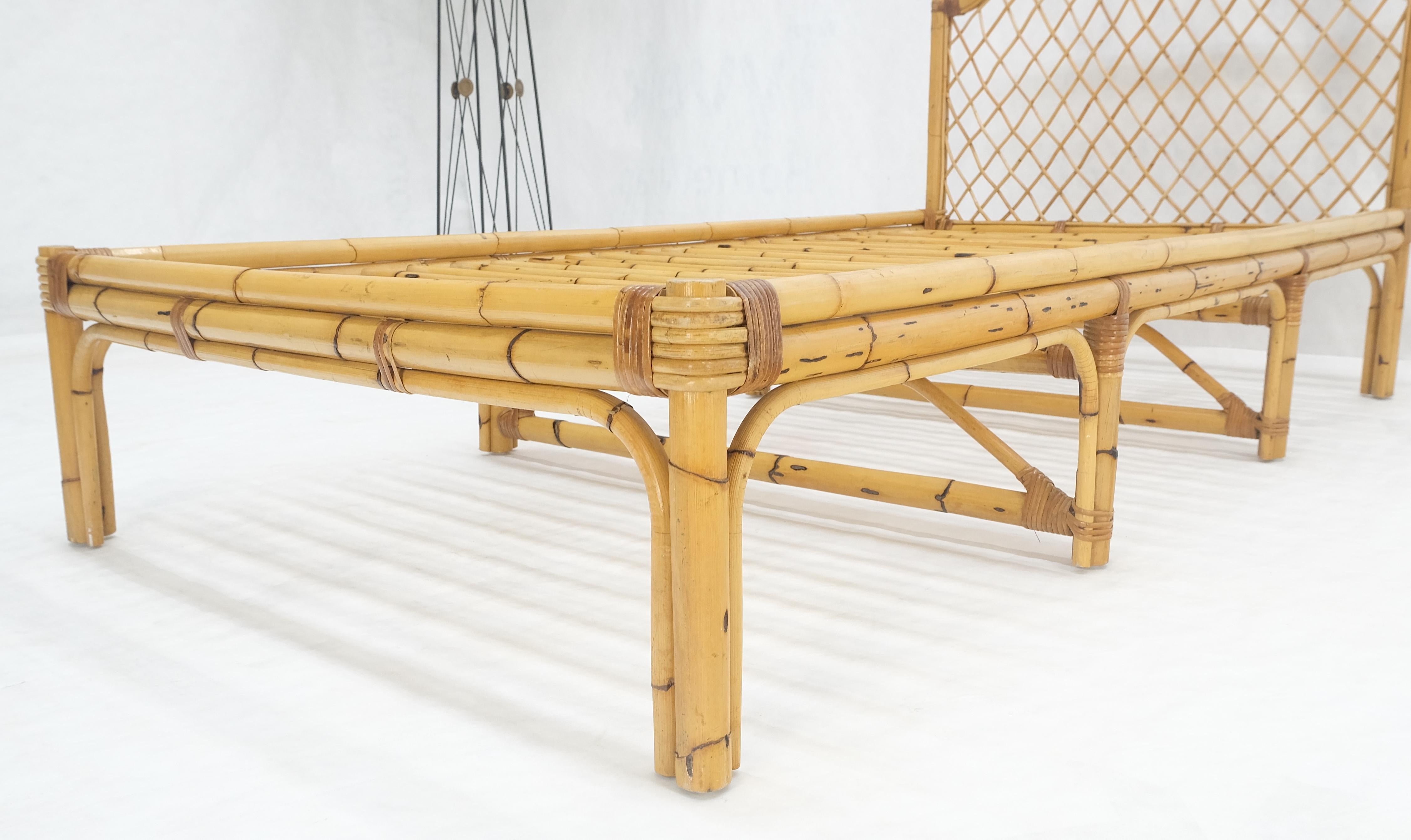 Rattan Vintage 1970s Large Bamboo Chaise Lounge Daybed Frame MINT! For Sale